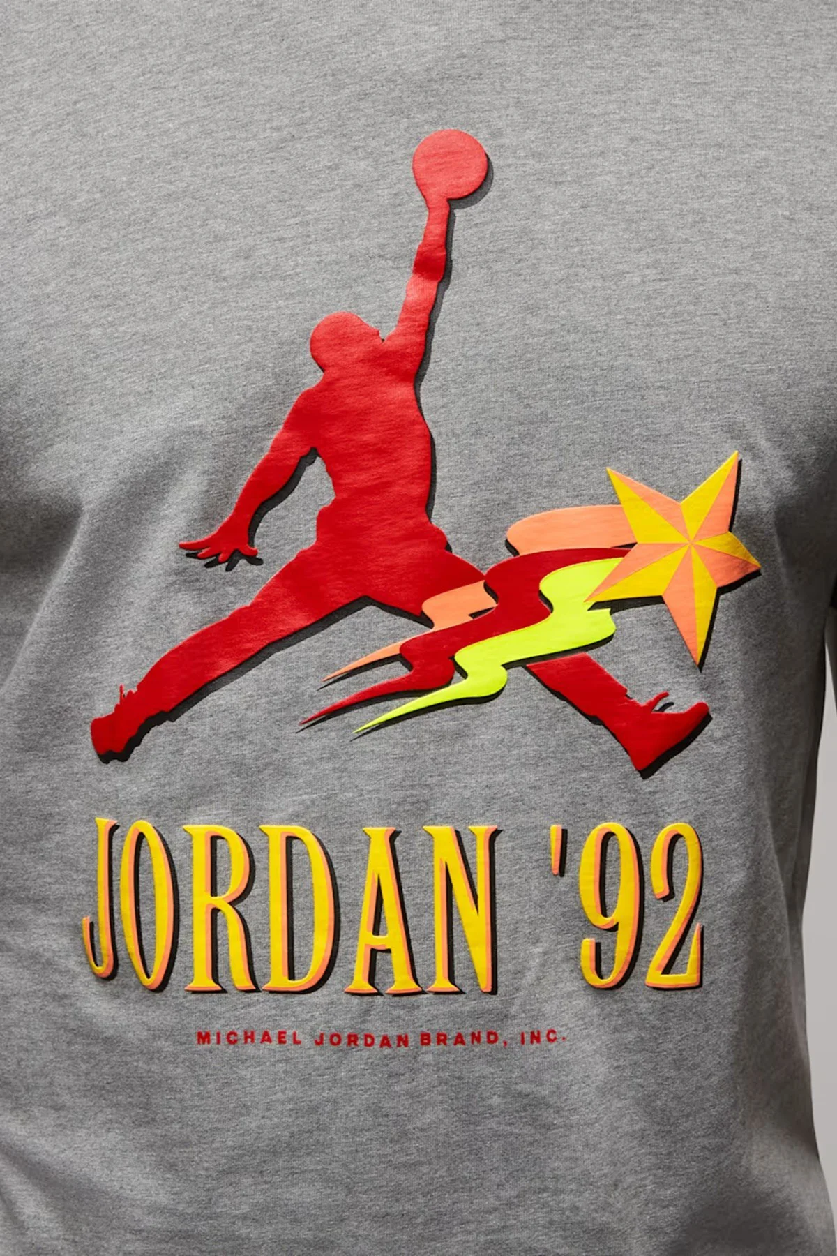 Nike Air Jordan Graphic SS Crew Grafik Baskılı Erkek Tişört Gri Fiyatı, Yorumları ve Özellikleri