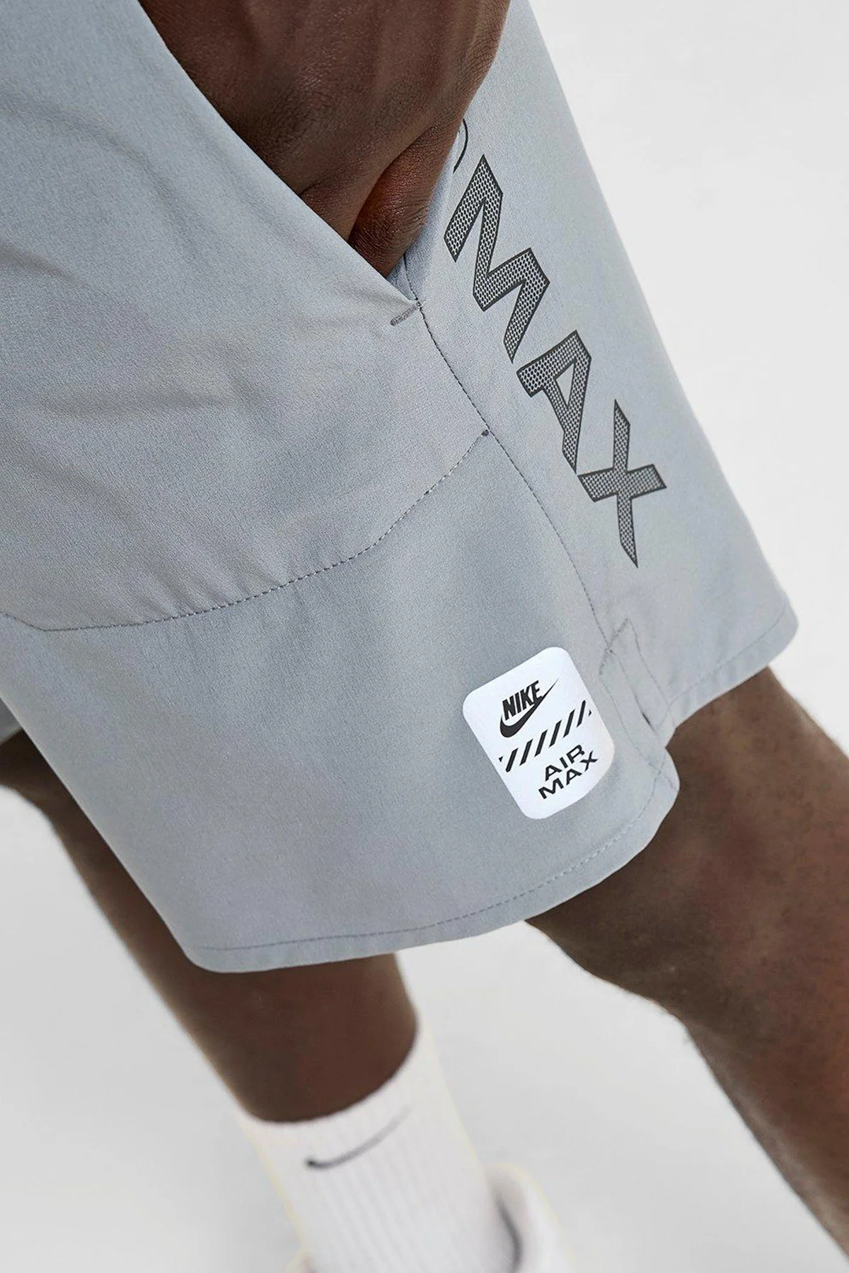 Nike Air Max Men's Woven Dri Fit Short Gray Erkek Antrenman Şortu Gri Nike Air Max Men's Woven Dri Fit Short Gray Erkek Antrenman Şortu Gri Fiyatı, Yorumları ve Özellikleri