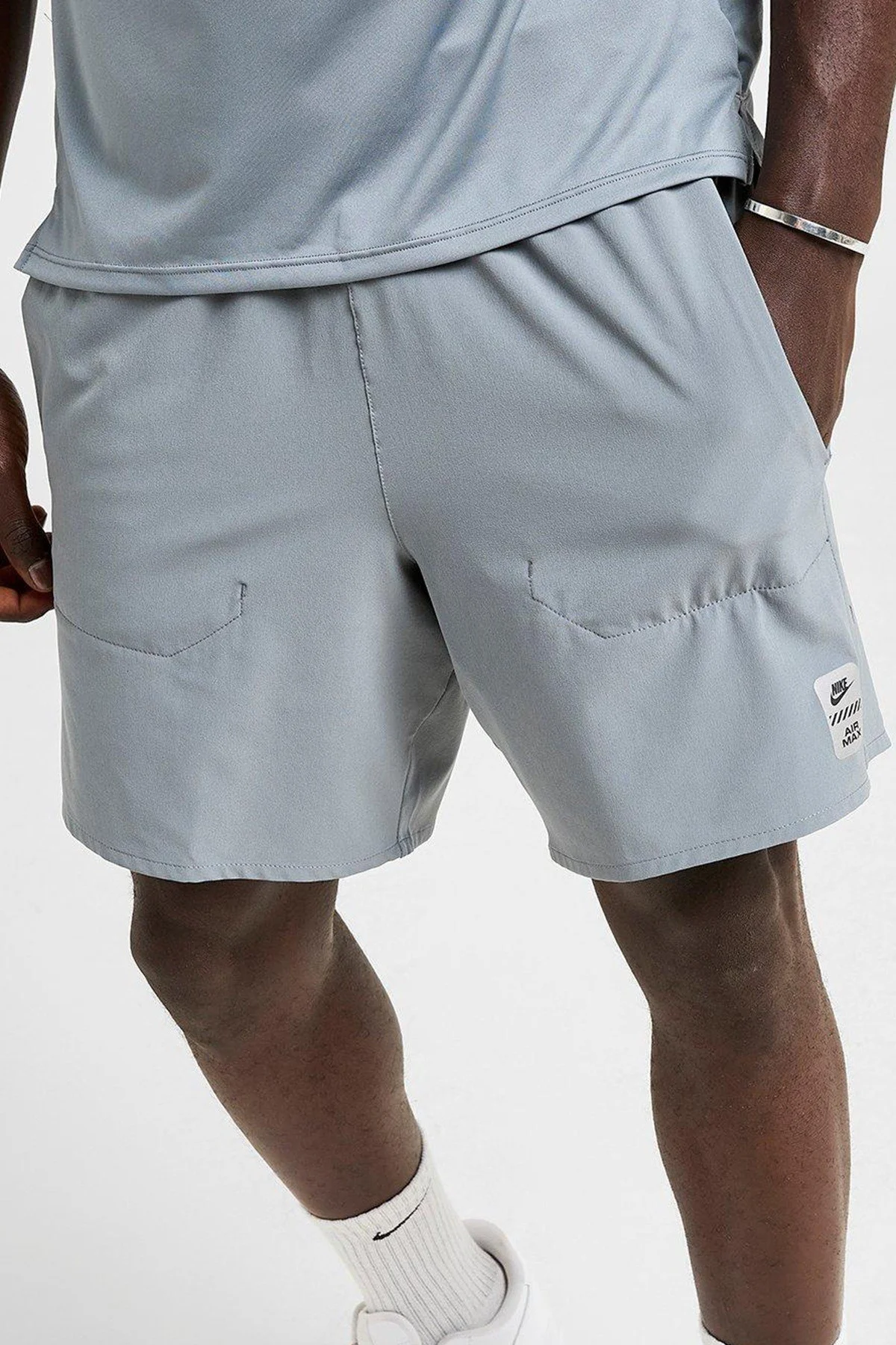 Nike Air Max Men's Woven Dri Fit Short Gray Erkek Antrenman Şortu Gri Nike Air Max Men's Woven Dri Fit Short Gray Erkek Antrenman Şortu Gri Fiyatı, Yorumları ve Özellikleri
