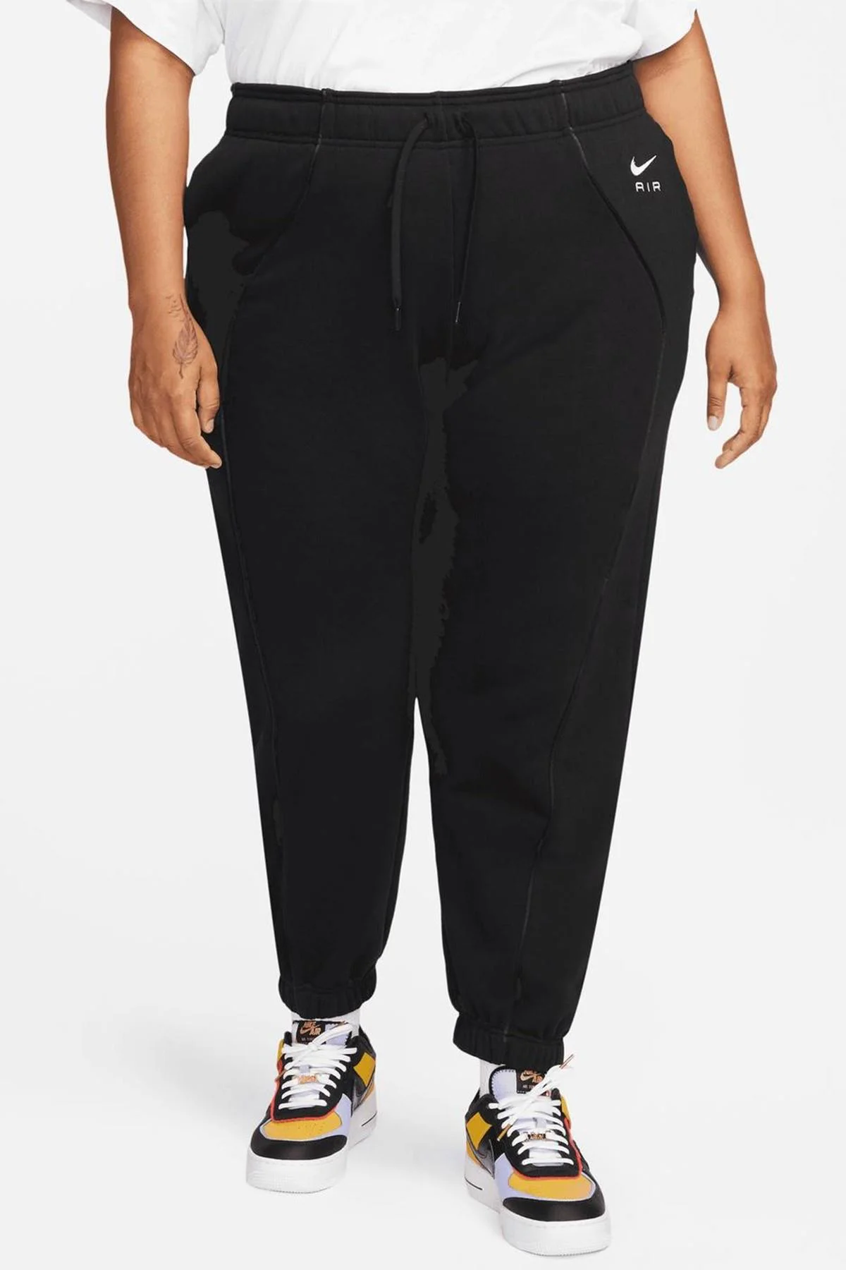 Nike Air Plus Mid Rise Piping Detail Joggers Alligator Fleece Kadın Eşofman Altı Siyah Nike Air Plus Mid Rise Piping Detail Joggers Alligator Fleece Kadın Eşofman Altı Siyah