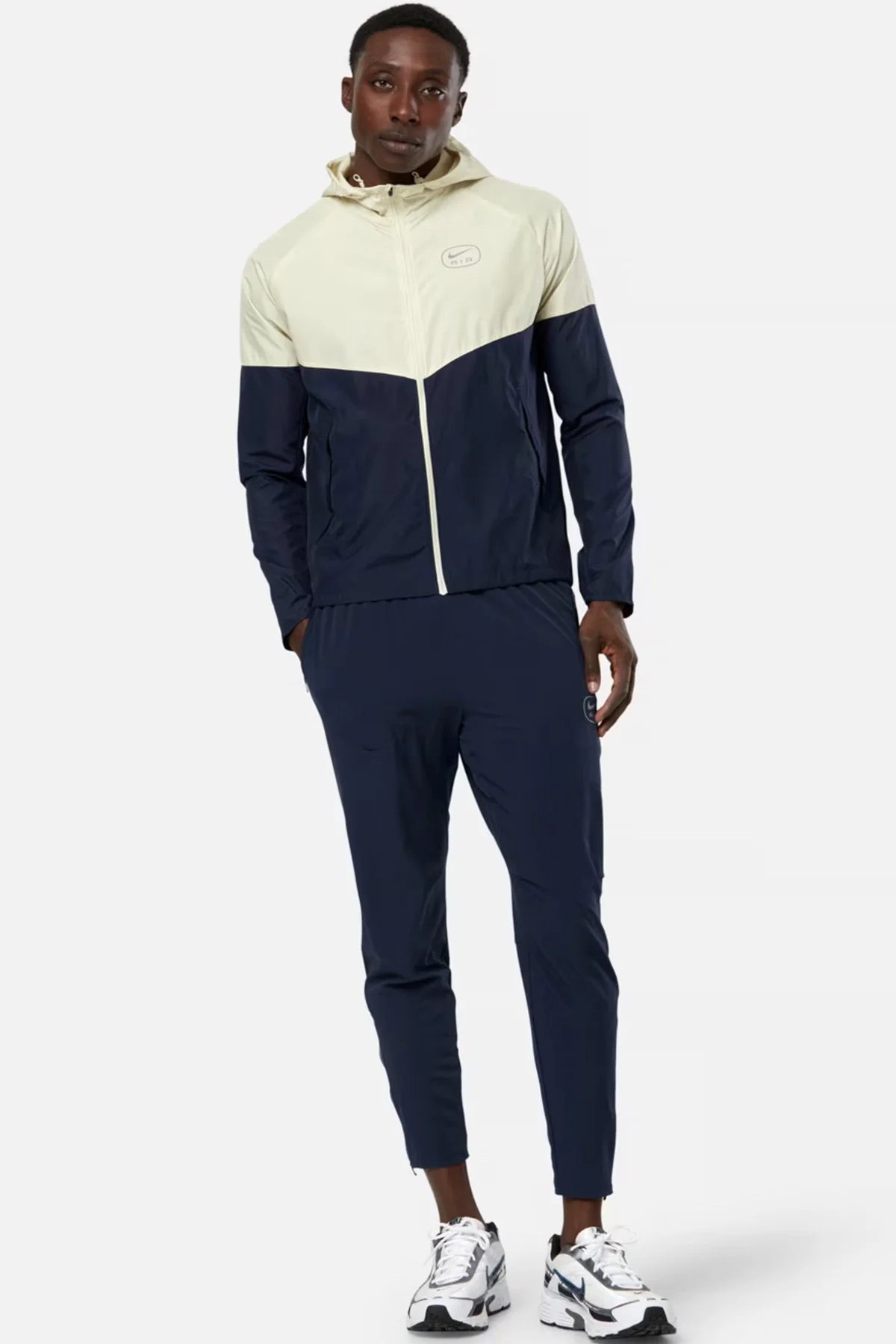 Nike Air Water Resistant Packable Hoodie Jacket Khaki Erkek Kapüşonlu Çanta Olabilen Suitici Spor Ceket Haki HM0187-276 Nike Air Water Resistant Packable Hoodie Jacket Khaki Erkek Kapüşonlu Çanta Olabilen Suitici Spor Ceket Haki HM0187-276