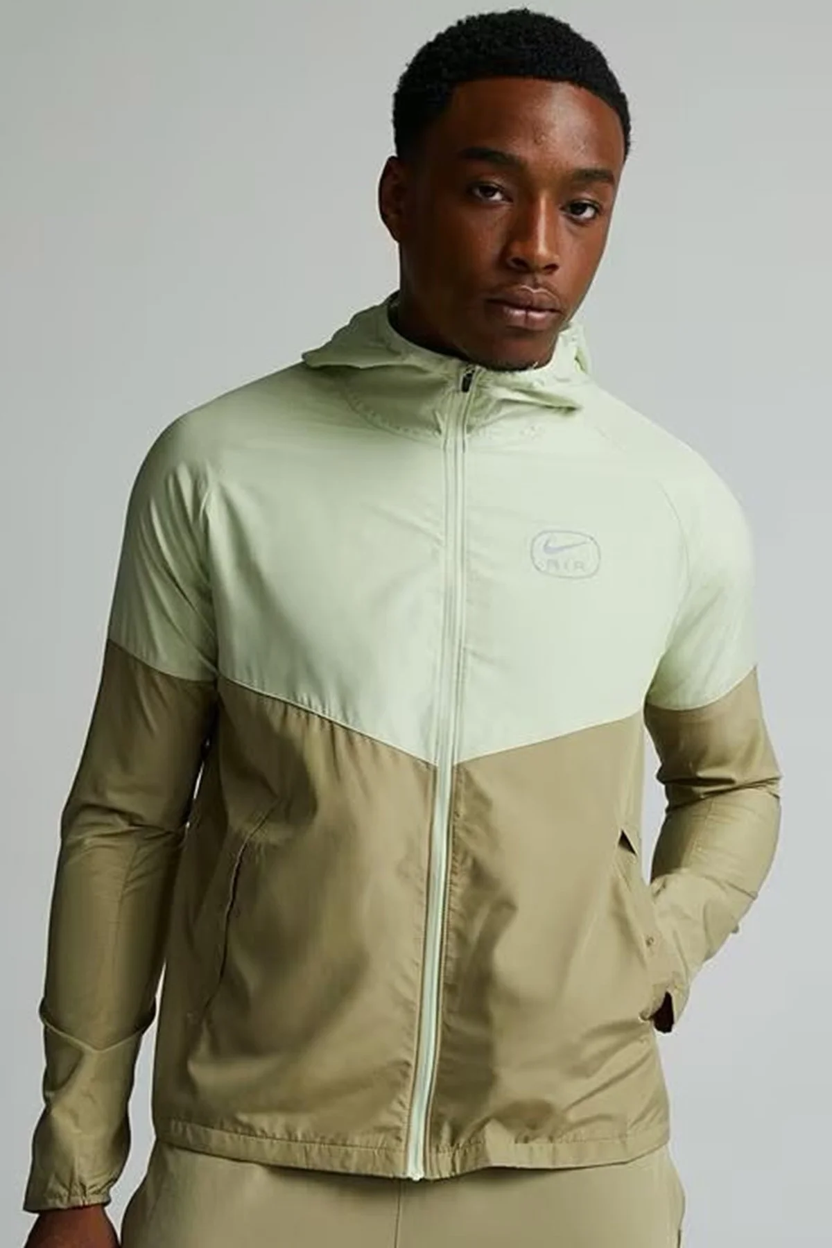 Nike Air Water Resistant Packable Hoodie Jacket Khaki Erkek Kapüşonlu Çanta Olabilen Suitici Spor Ceket Haki HM0187-276 Nike Air Water Resistant Packable Hoodie Jacket Khaki Erkek Kapüşonlu Çanta Olabilen Suitici Spor Ceket Haki HM0187-276