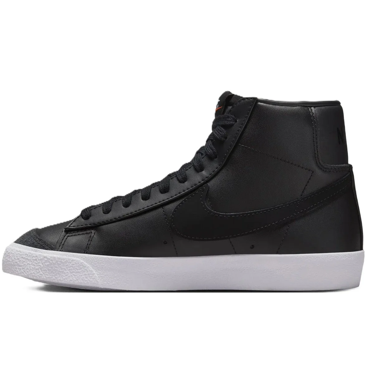 Nike Blazer Mıd 77 Vintage Leather Womens Sneaker Hakiki Deri Kadın Günlük Spor Ayakkabı Siyah Nike Blazer Mıd 77 Vintage Leather Womens Sneaker Hakiki Deri Kadın Günlük Spor Ayakkabı Siyah