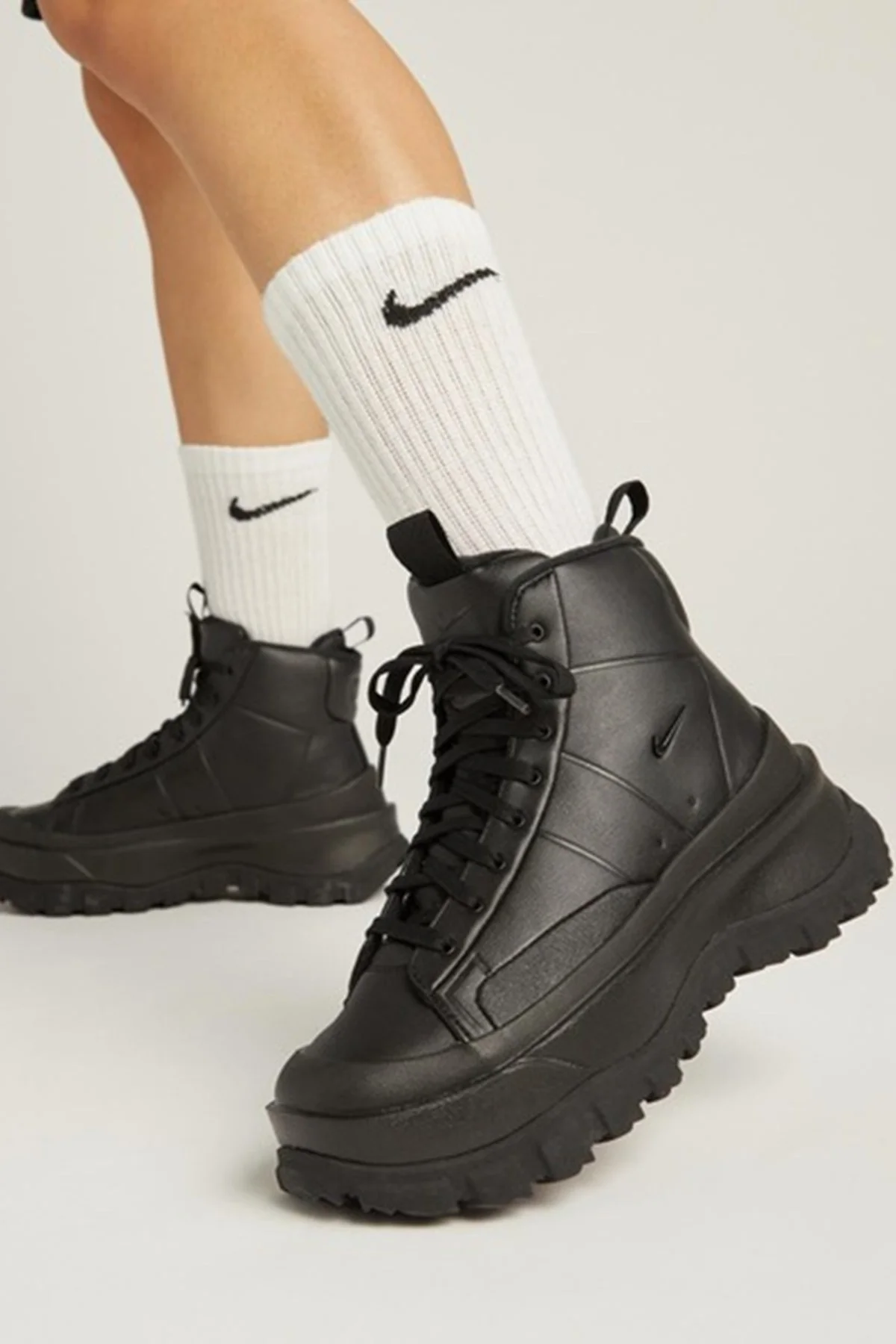Nike Blazer Roam Mid Leather Womens Sneaker Hakiki Deri Bilekli Günlük Spor Ayakkabı Siyah Nike Blazer Roam Mid Leather Womens Sneaker Hakiki Deri Bilekli Günlük Spor Ayakkabı Siyah Fiyatı, Yorumları ve Özellikleri