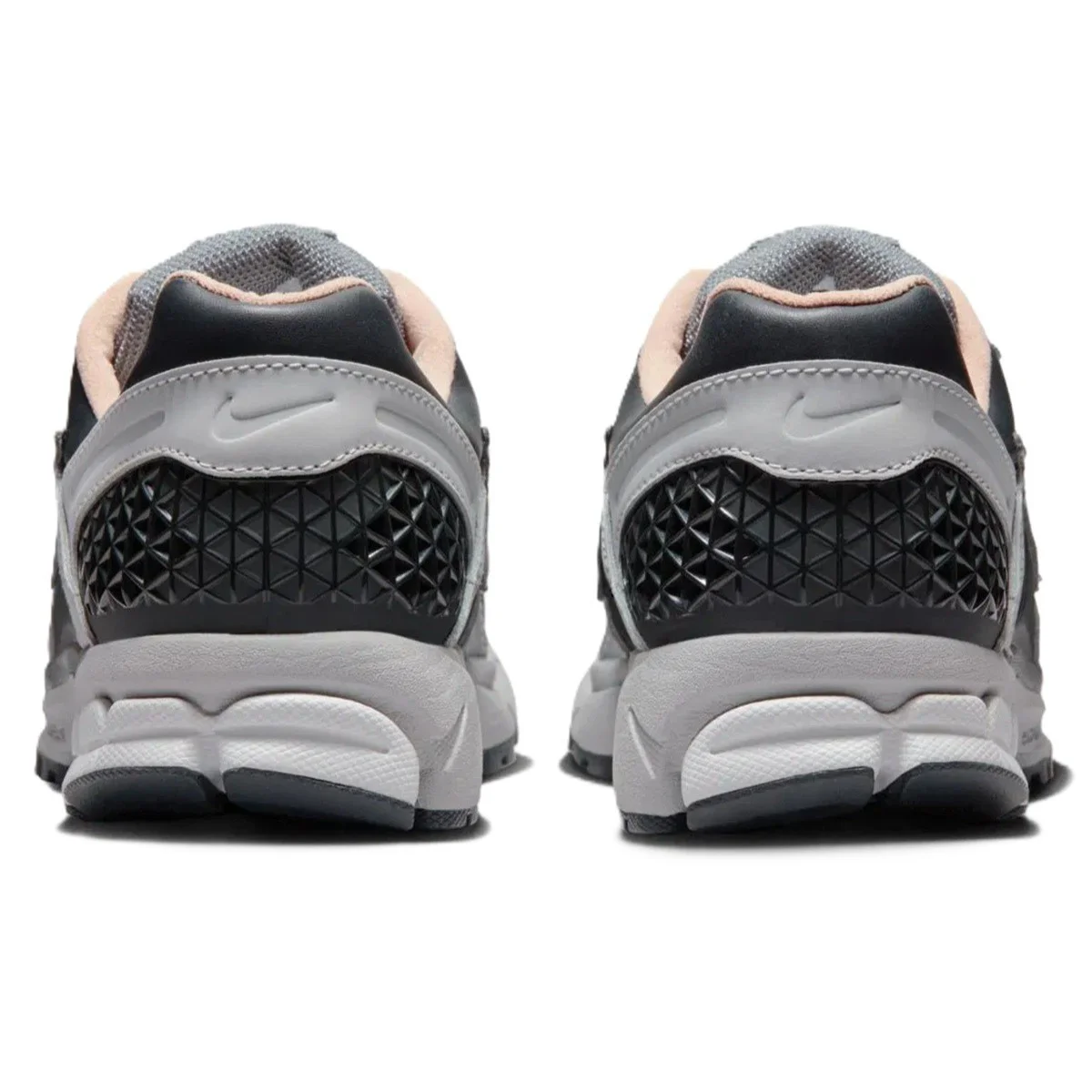 Nike Bowerman Zoom Vomero 5 'Smoke Grey'Leather Unisex Sneaker Hakiki Deri Günlük Spor Ayakkabı Gri Nike Bowerman Zoom Vomero 5 'Smoke Grey'Leather Unisex Sneaker Hakiki Deri Günlük Spor Ayakkabı Gri