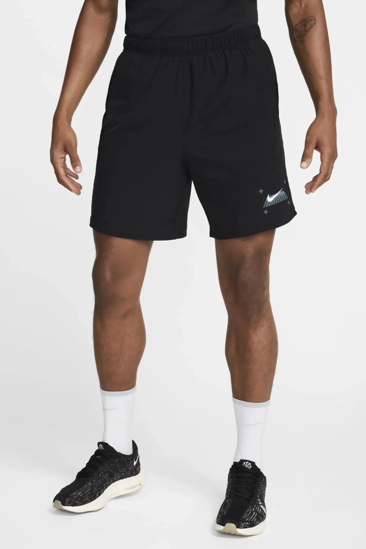 Nike Challenger Grid Mens Shorts Erkek Şort Siyah Nike Challenger Grid Mens Shorts Erkek Şort Siyah