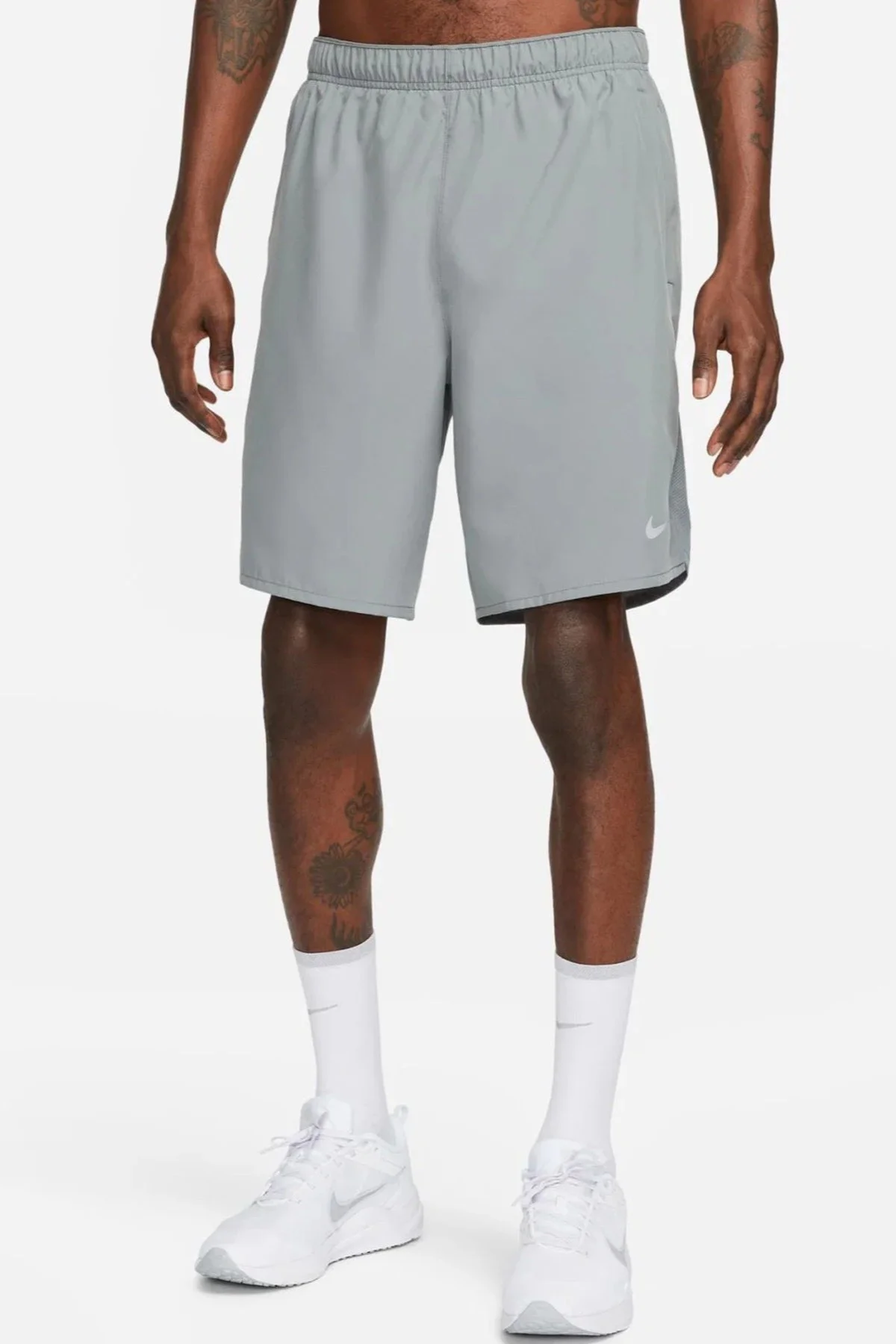 Nike Challenger Mens Running Shorts 9 İnç Reflektörlü Erkek Koşu Antreman Şortu Gri