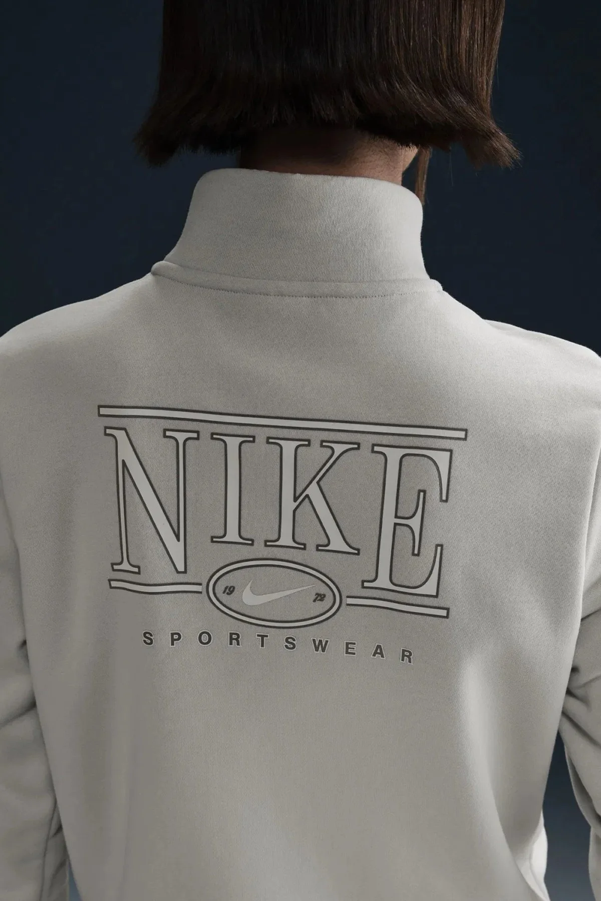Nike Club Fleece Mock Gx QZ Top Sweatshirt Kadın Oversize Kısa Yarım Fermuar Sweatshirt Krem Fiyatı, Yorumları ve Özellikleri