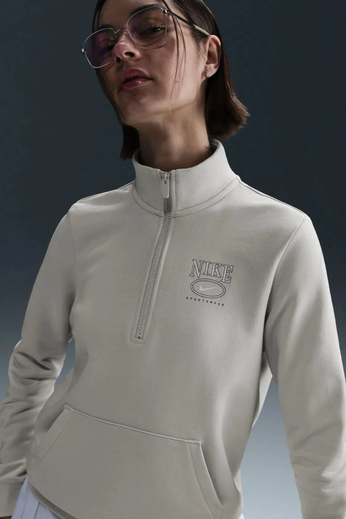 Nike Club Fleece Mock Gx QZ Top Sweatshirt Kadın Oversize Kısa Yarım Fermuar Sweatshirt Krem Fiyatı, Yorumları ve Özellikleri