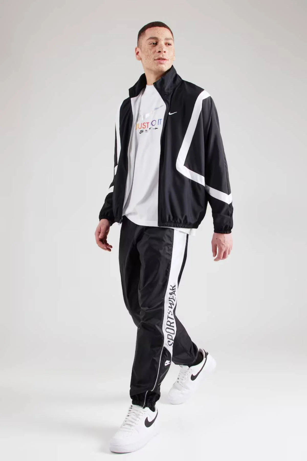Nike Club Mens Woven Joggers Dokuma Erkek Eşofman Altı Regular Boy Siyah Beyaz Nike Club Mens Woven Joggers Dokuma Erkek Eşofman Altı Regular Boy Siyah Beyaz Fiyatı, Yorumları ve Özellikleri