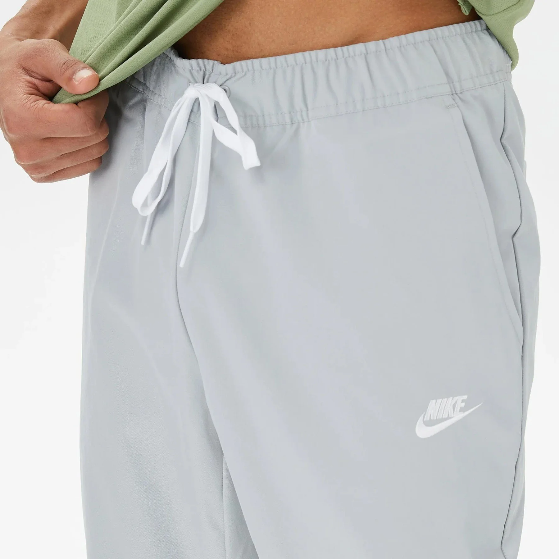 Nike Club Woven Taper Leg Jogging Pants Erkek Dokuma Eşofman Altı Gri Nike Club Woven Taper Leg Jogging Pants Erkek Dokuma Eşofman Altı Gri