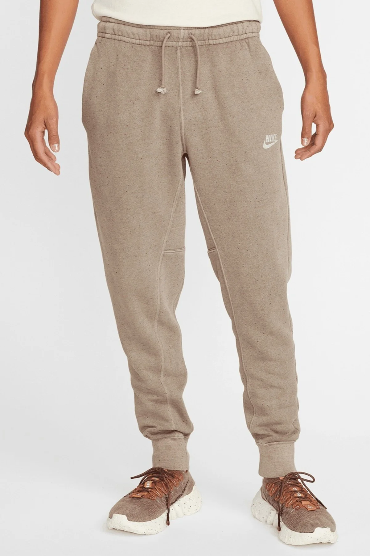Nike Club+Revival Mens Pant Lastik Paçalı Erkek Günlük Eşofman Alt Kahverengi Nike Club+Revival Mens Pant Lastik Paçalı Erkek Günlük Eşofman Alt Kahverengi