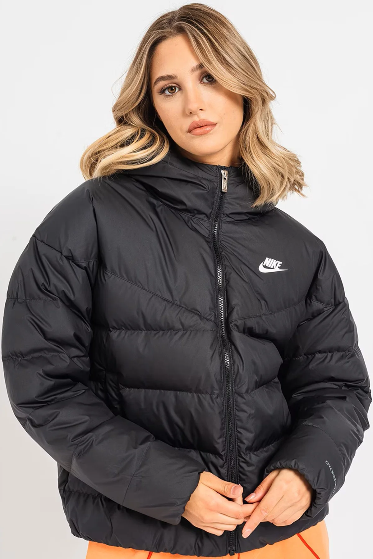 Nike Down Fill Storm Fit Loose Fit Womens Winter Jacket Black Loose Fit Kapişonlu Kaz Tüyü Kadın Şişme Mont Siyah Nike Down Fill Storm Fit Loose Fit Womens Winter Jacket Black Loose Fit Kapişonlu Kaz Tüyü Kadın Şişme Mont Siyah