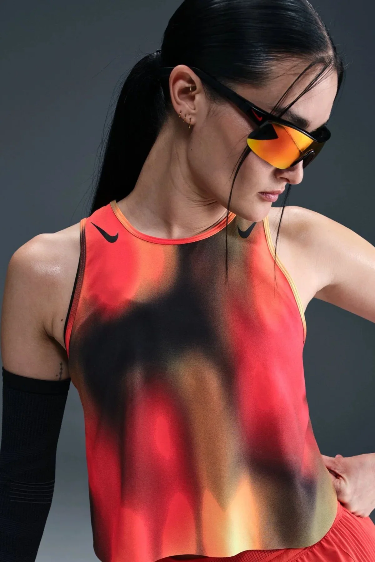 Nike Dri Fit ADV Art Crop Womens Tank Red Kadın Crop Koşu Atleti Kırmızı Nike Dri Fit ADV Art Crop Womens Tank Red Kadın Crop Koşu Atleti Kırmızı