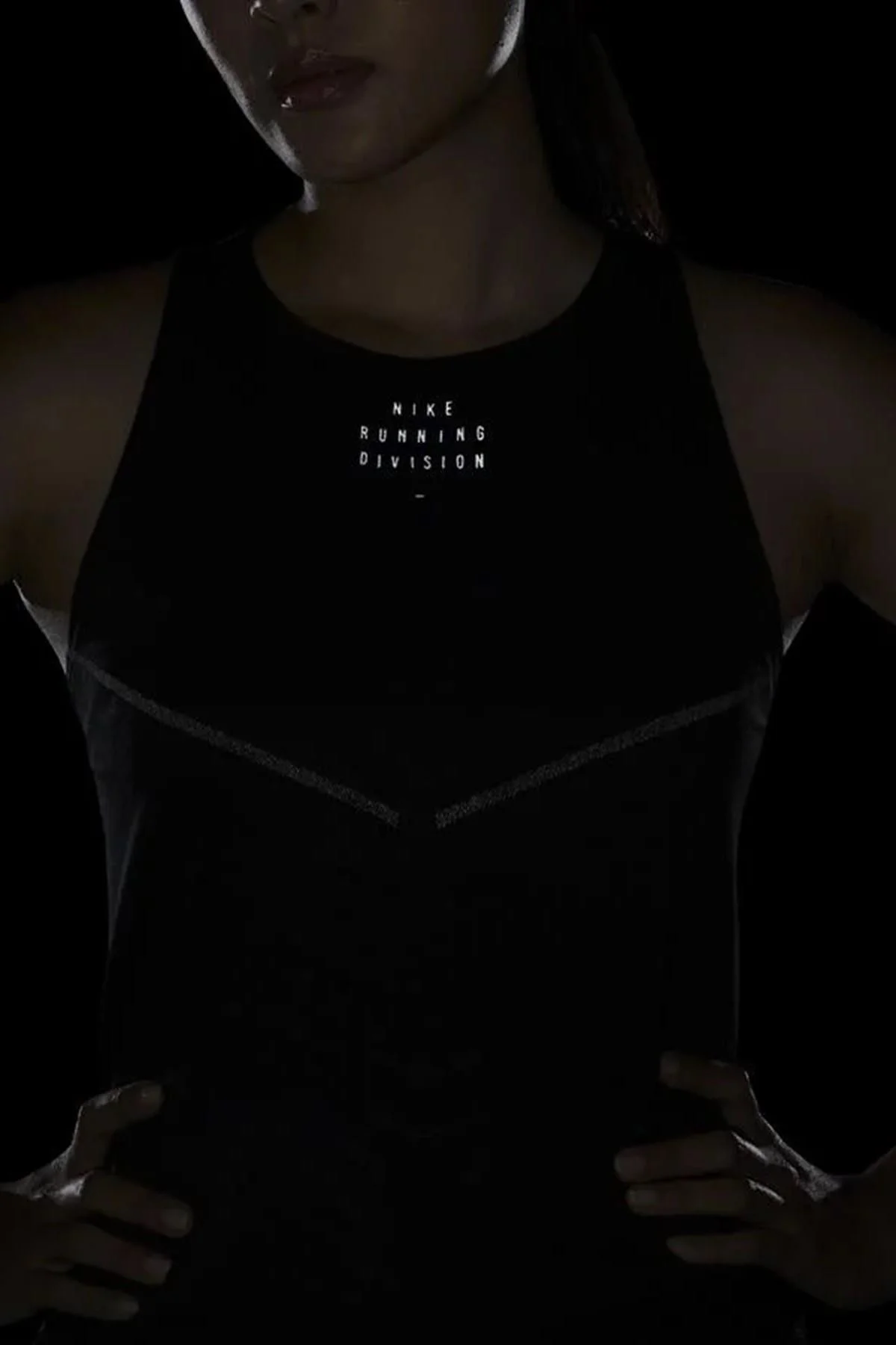 Nike Dri Fit ADV Run Division Running Reflector Tank Reflektörlü Kadın Atlet Siyah Fiyatı, Yorumları ve Özellikleri