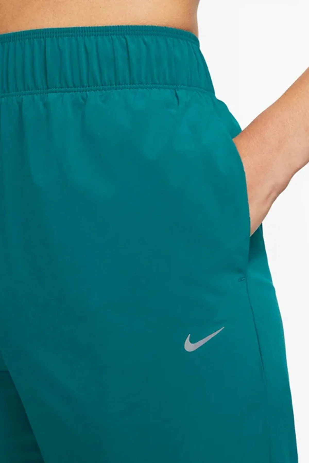 Nike Dri Fit Fast Mid Rise 7/8 Length Running Pant Kadın Reflektörlü Koşu Antrenman Eşofman Altı Koyu Yeşil FB7029-381 Nike Dri Fit Fast Mid Rise 7/8 Length Running Pant Kadın Reflektörlü Koşu Antrenman Eşofman Altı Koyu Yeşil FB7029-381