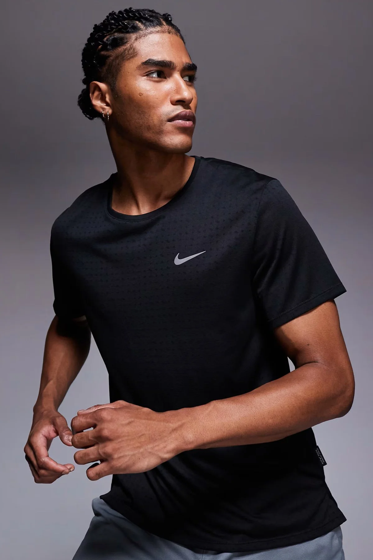 Nike Dri Fit Miler Breathe Mens Running Tee Reflektörlü Erkek Koşu Antreman Tişörtü Siyah Nike Dri Fit Miler Breathe Mens Running Tee Reflektörlü Erkek Koşu Antreman Tişörtü Siyah