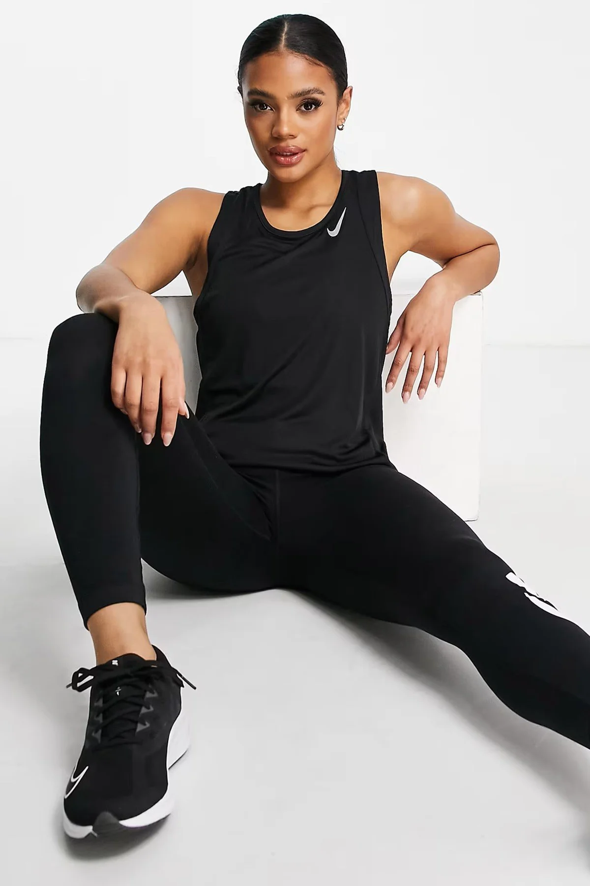 Nike Dri Fit Race Running Singlet Tank Top Kadın Antrenman Atleti Siyah Nike Dri Fit Race Running Singlet Tank Top Kadın Antrenman Atleti Siyah Fiyatı, Yorumları ve Özellikleri