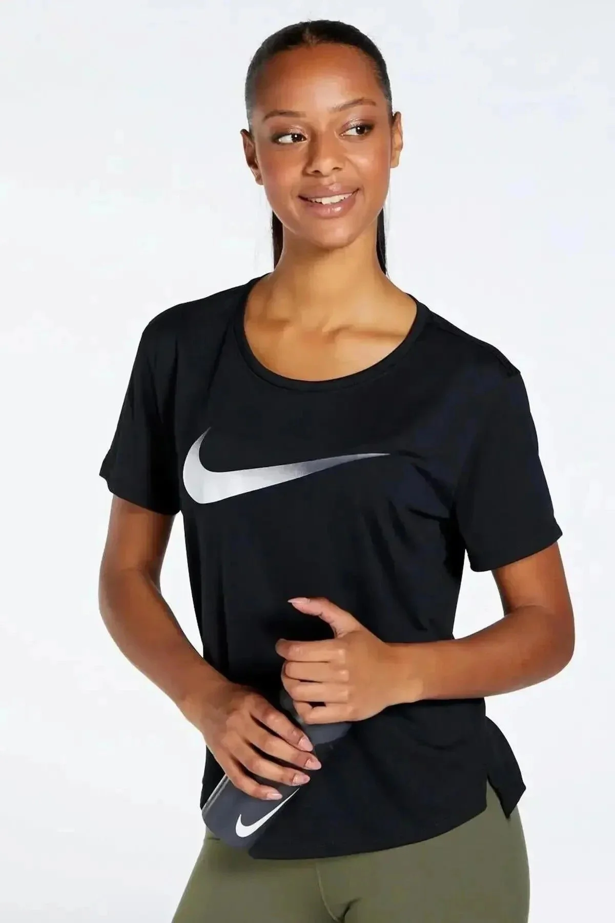 Nike Dri Fit Tee Training Running Tee Sırt Hava Panelli Koşu Spor Antrenman Tişörtü Siyah Fiyatı, Yorumları ve Özellikleri