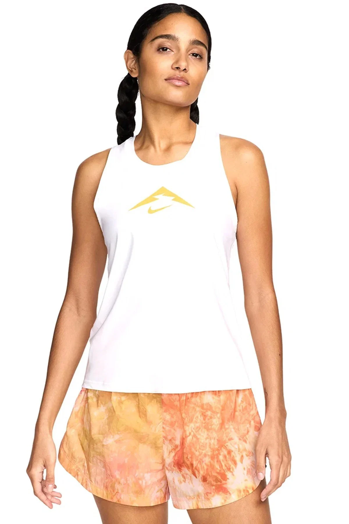 Nike Dri Fit Trail Graphic Running Kadın Koşu Antrenman Atlet Beyaz Nike Dri Fit Trail Graphic Running Kadın Koşu Antrenman Atlet Beyaz Fiyatı, Yorumları ve Özellikleri