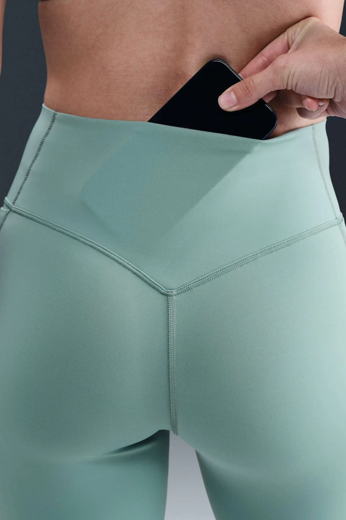 Nike Dri Fit Universa HR 7/8 Tight Light Green Yüksel Bel Sıkılaştırıcı Kadın Antreman Taytı Açık Yeşil HQ6813-017 Nike Dri Fit Universa HR 7/8 Tight Light Green Yüksel Bel Sıkılaştırıcı Kadın Antreman Taytı Açık Yeşil HQ6813-017 Fiyatı, Yorumları ve Özellikleri
