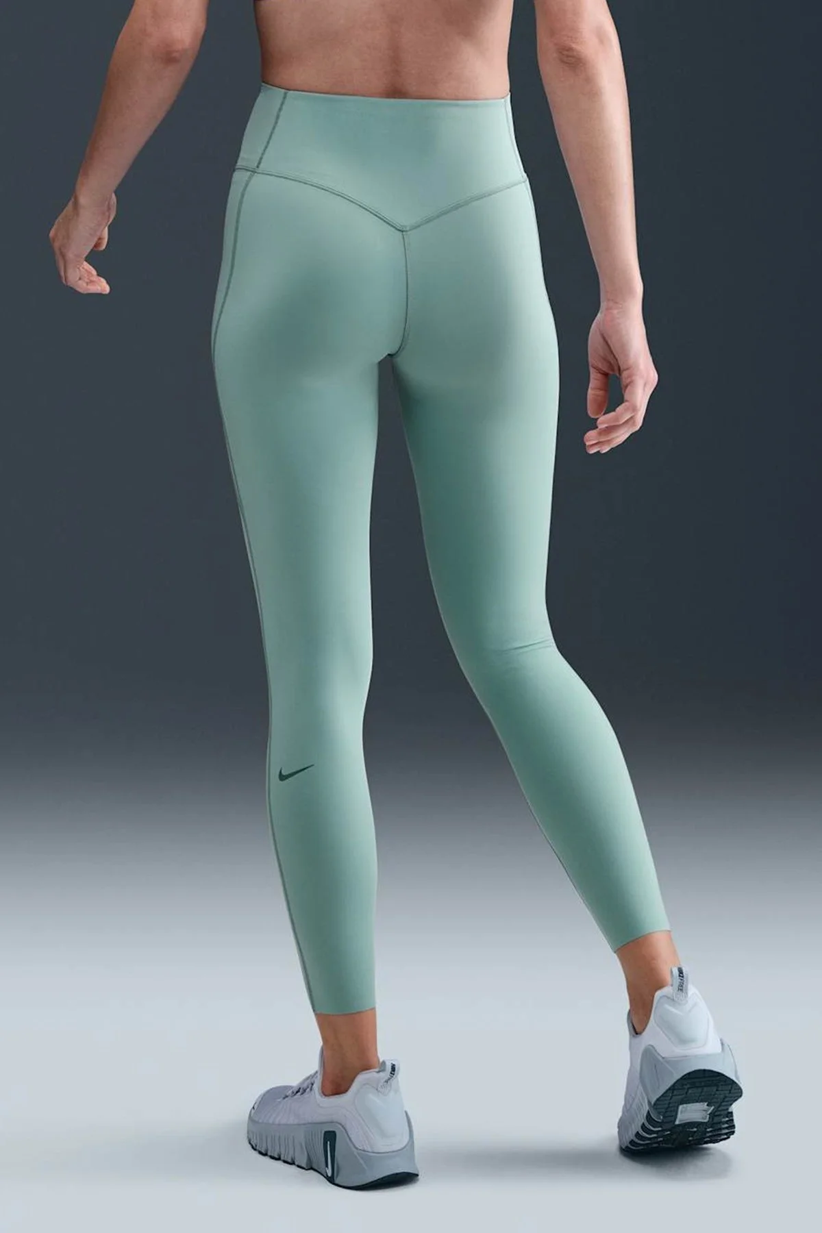 Nike Dri Fit Universa HR 7/8 Tight Light Green Yüksel Bel Sıkılaştırıcı Kadın Antreman Taytı Açık Yeşil HQ6813-017 Nike Dri Fit Universa HR 7/8 Tight Light Green Yüksel Bel Sıkılaştırıcı Kadın Antreman Taytı Açık Yeşil HQ6813-017 Fiyatı, Yorumları ve Özellikleri