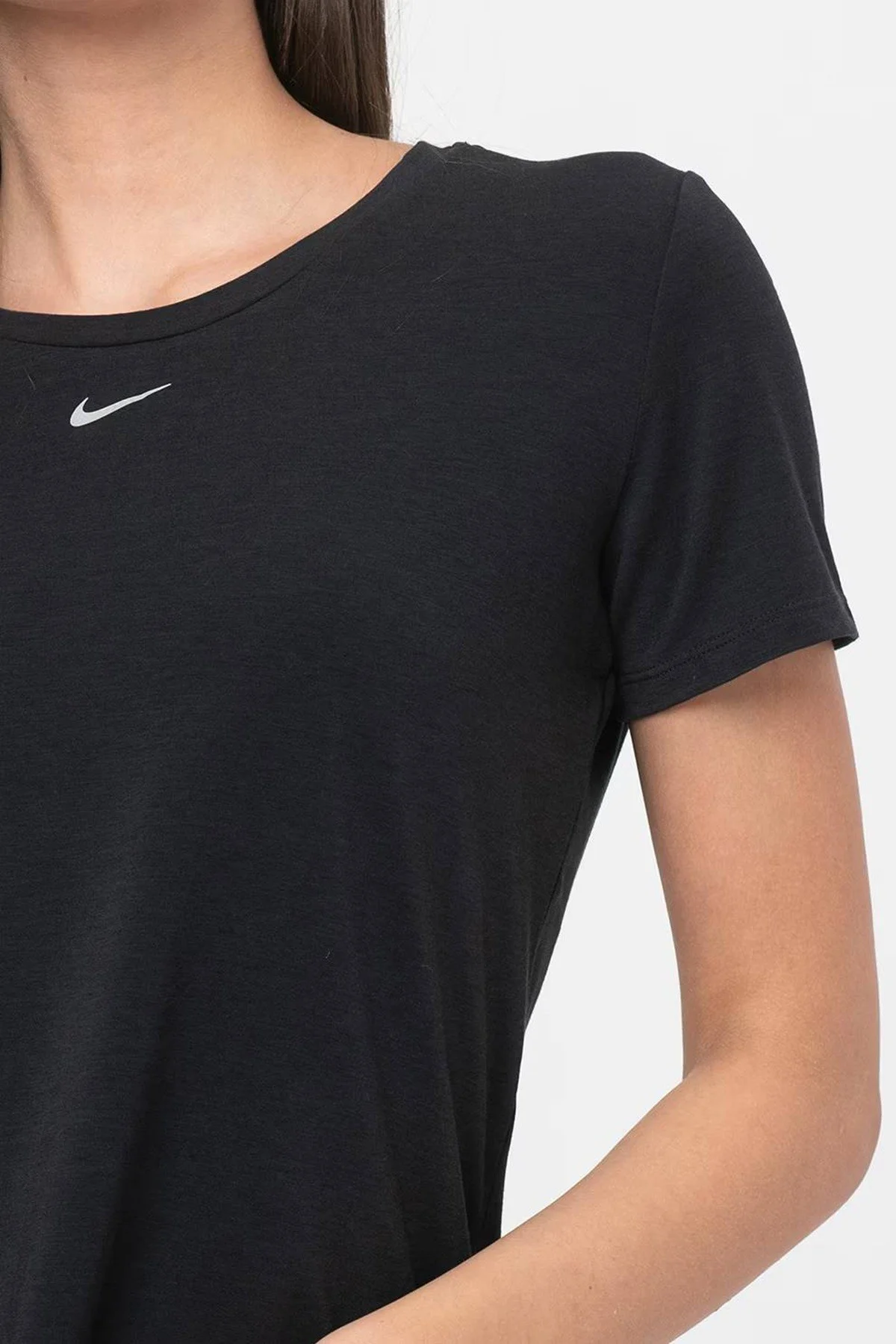 Nike Dri Fit UV One Luxe Women's T-shirt Top Kadın Reflektörlü Koşu Antrenman Tişörtü Siyah Fiyatı, Yorumları ve Özellikleri