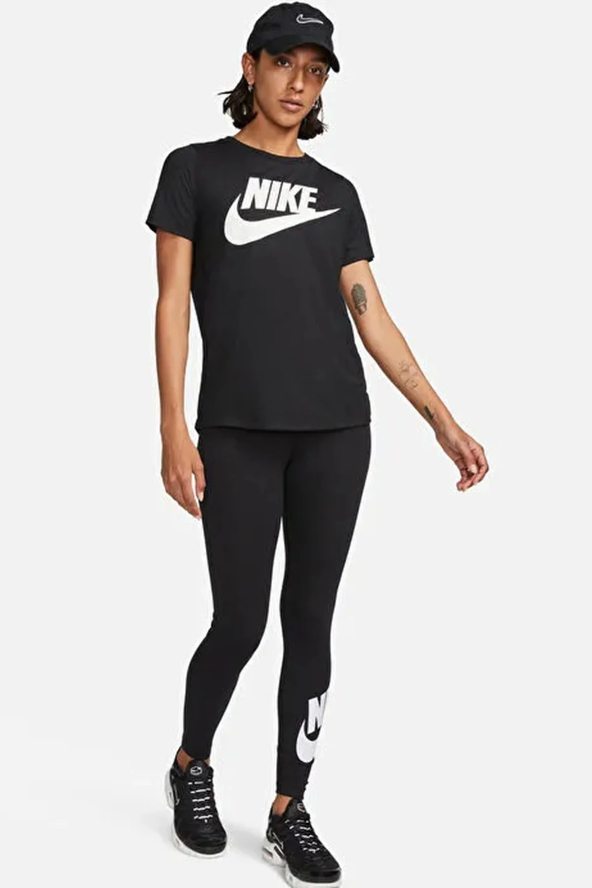 Nike High-Waisted Graphic Womens Tight Pamuklu Kadın Tayt Siyah Nike High-Waisted Graphic Womens Tight Pamuklu Kadın Tayt Siyah Fiyatı, Yorumları ve Özellikleri