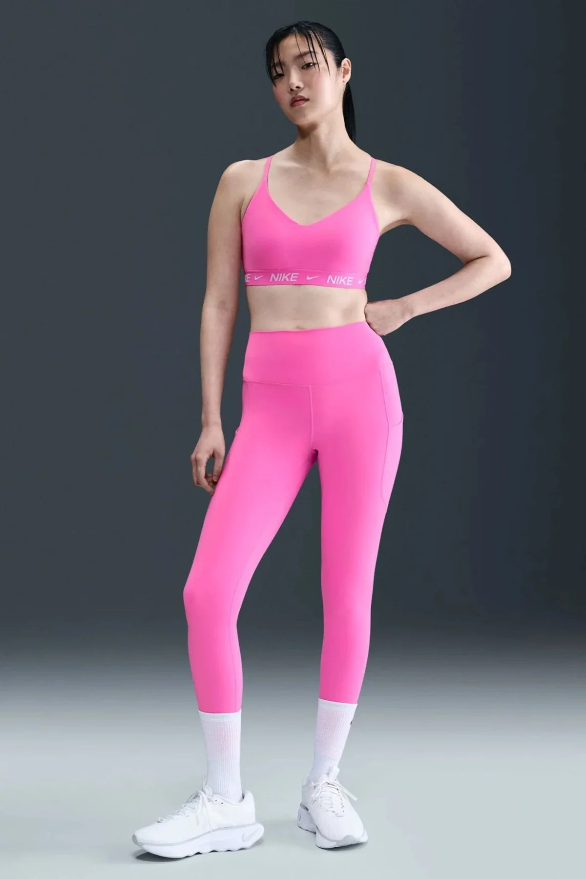 Nike Indy Light-Support Padded Adjustable Sports Bra Kadın Spor Bra Pembe Fiyatı, Yorumları ve Özellikleri