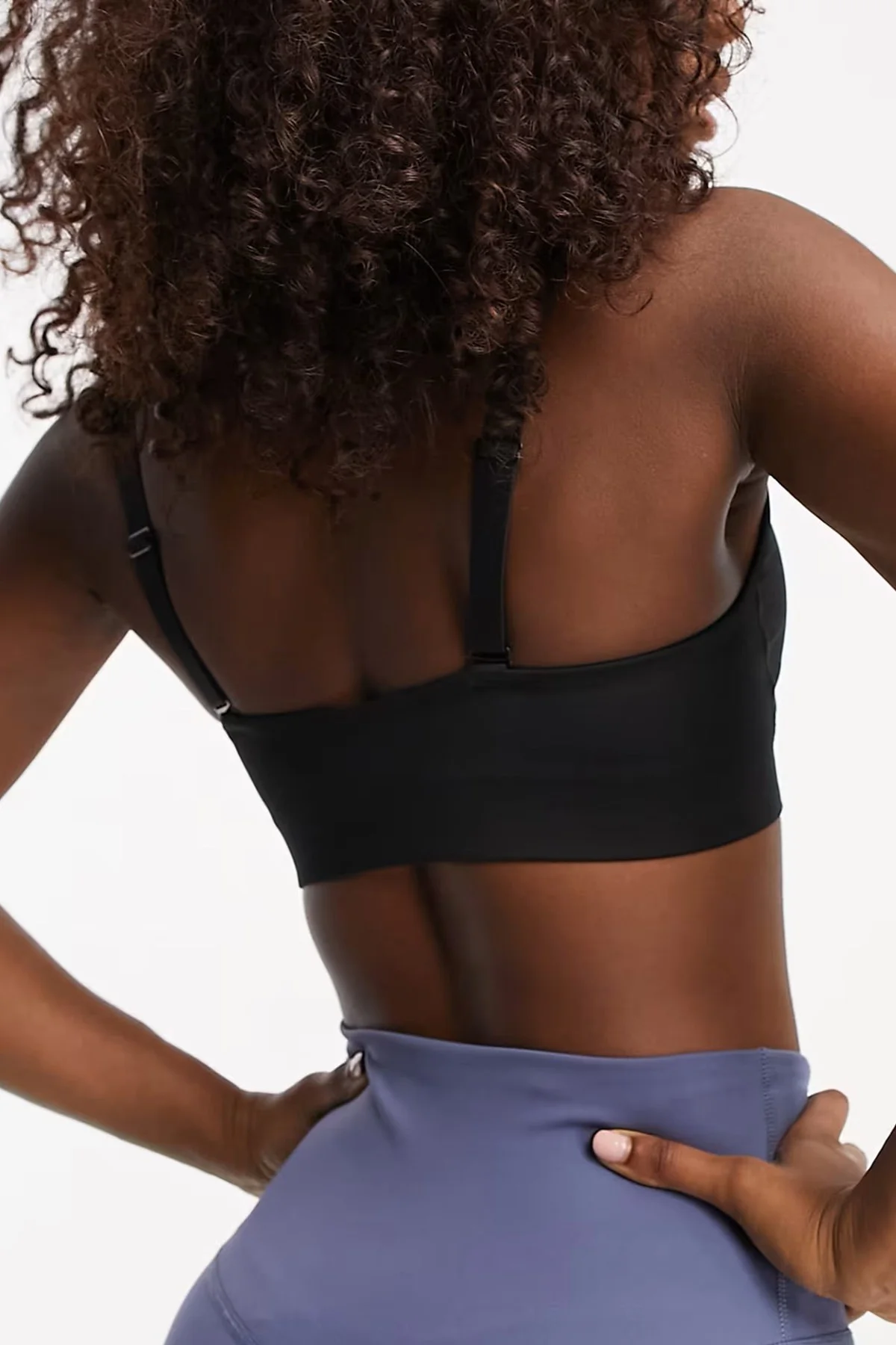 Nike Indy Training Plunge Cutout Medium Support Sports Bra Kadın Dekolteli Orta Destekli Spor Sütyen Bra Siyah Fiyatı, Yorumları ve Özellikleri
