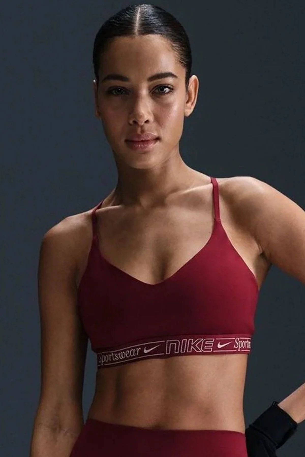Nike Indy Women's Light Support Padded Adjustable Sports Bra Hafif Destekli Dolgulu Kadın Bra Bordo Nike Indy Women's Light Support Padded Adjustable Sports Bra Hafif Destekli Dolgulu Kadın Bra Bordo