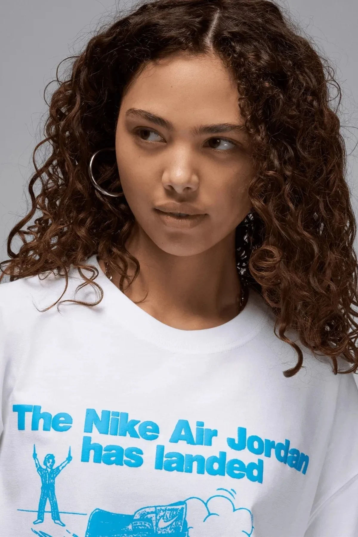 Nike Jordan Brand Sneaker Graphic White Oversized Short-Sleeve Tshirt Kadın Tişört Beyaz Nike Jordan Brand Sneaker Graphic White Oversized Short-Sleeve Tshirt Kadın Tişört Beyaz Fiyatı, Yorumları ve Özellikleri