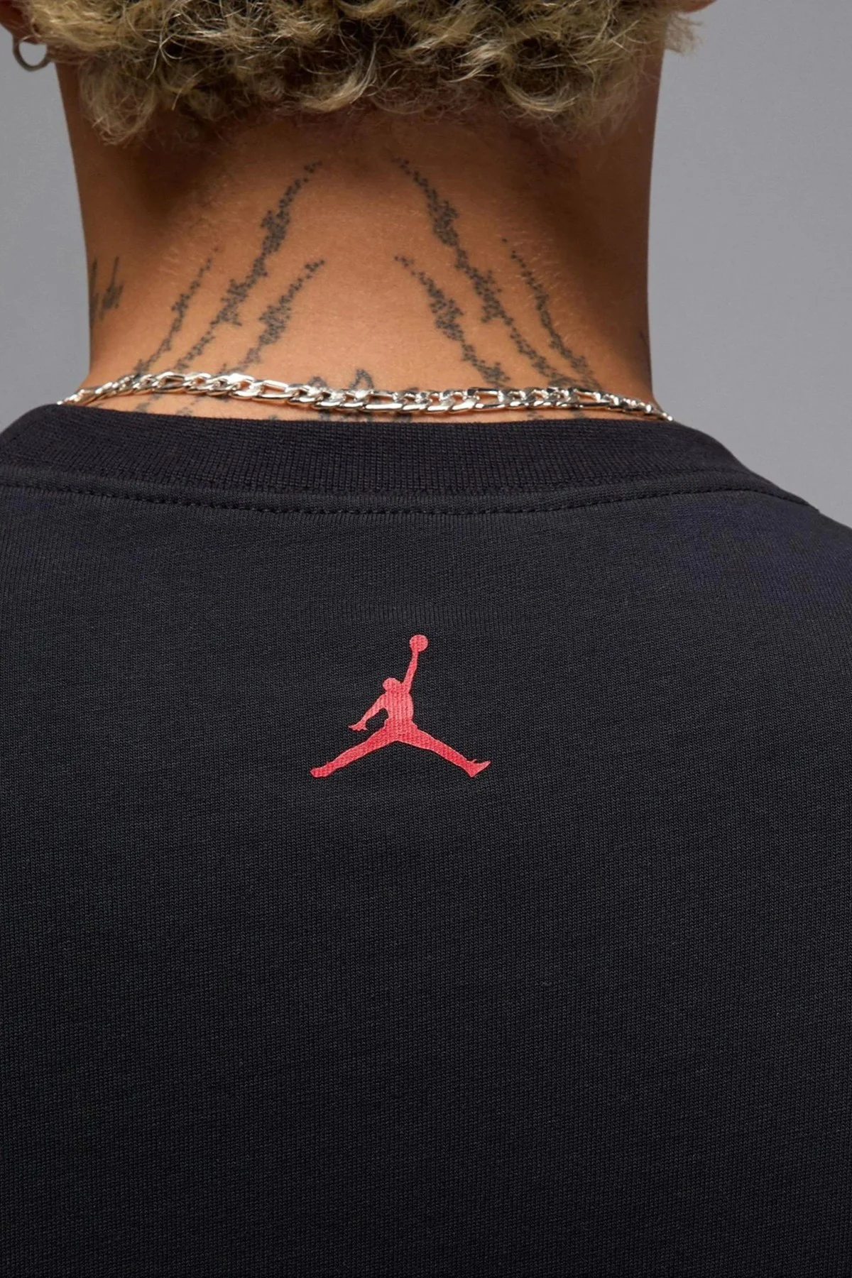 Nike Jordan Brand Sneaker Patch SS Crew Mens Tee Grafik Baskılı Pamuklu Erkek Tişört Siyah Fiyatı, Yorumları ve Özellikleri