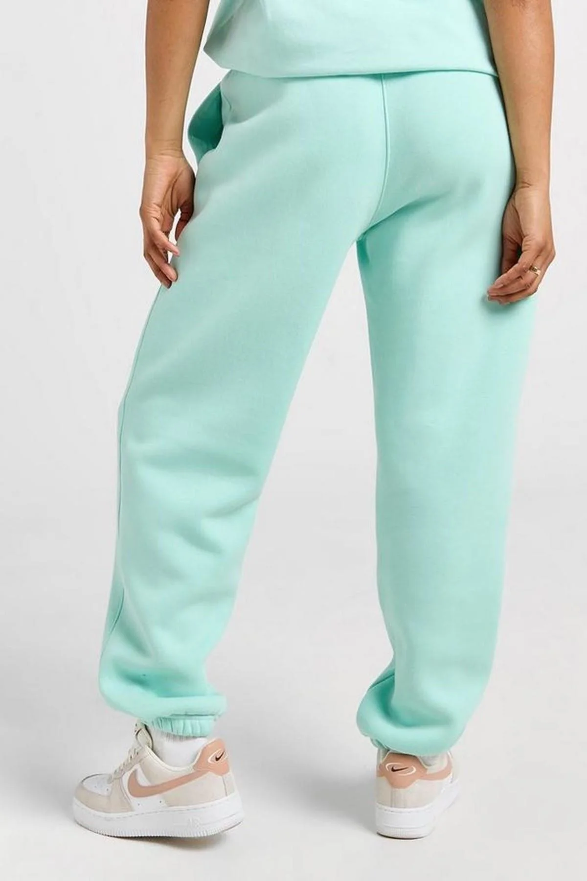 Nike Jordan Brooklyn Fleece Loose Fit Women's Jogger Kadın Eşofman Altı Su Yeşili Nike Jordan Brooklyn Fleece Loose Fit Women's Jogger Kadın Eşofman Altı Su Yeşili