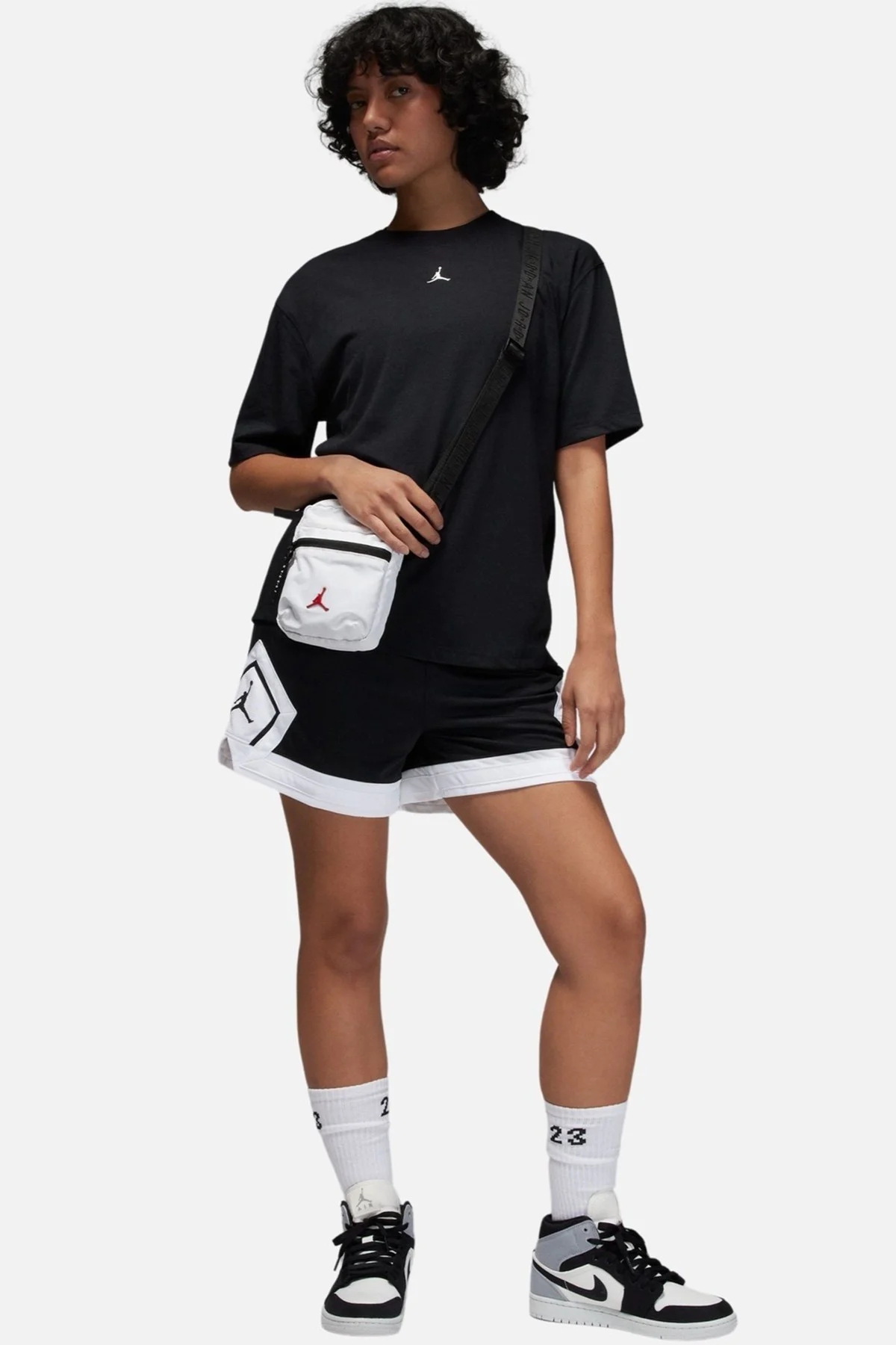 Nike Jordan Diamond Jumpan Women’s Loose Fit Top T-shirt Kadın Bol Kalıp File Detaylı Tişört Siyah Nike Jordan Diamond Jumpan Women’s Loose Fit Top T-shirt Kadın Bol Kalıp File Detaylı Tişört Siyah Fiyatı, Yorumları ve Özellikleri