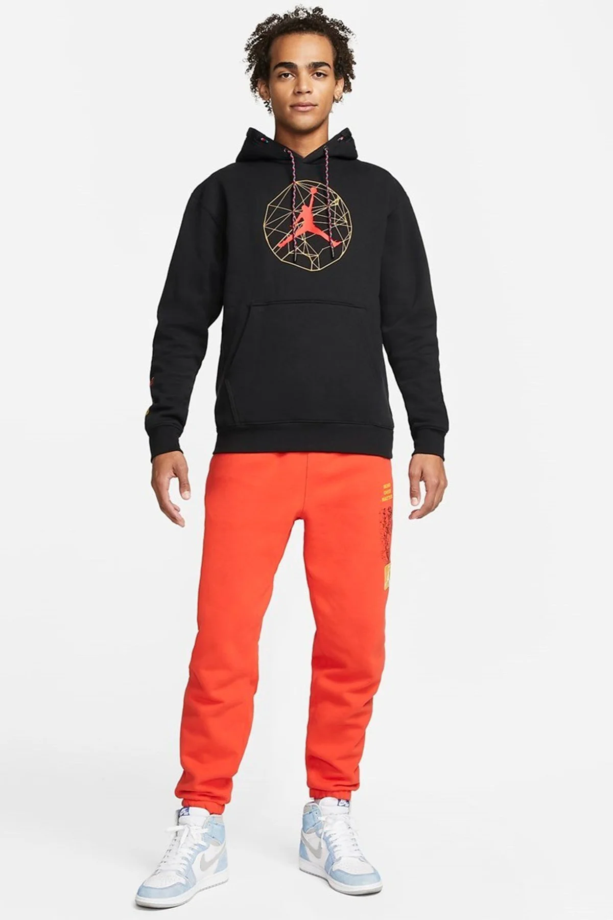 Nike Jordan Essentials Mountainside Graphic Pullover Hoodie Mens Baskılı Kapüşonlu Erkek Sweatshirt Siyah Nike Jordan Essentials Mountainside Graphic Pullover Hoodie Mens Baskılı Kapüşonlu Erkek Sweatshirt Siyah Fiyatı, Yorumları ve Özellikleri
