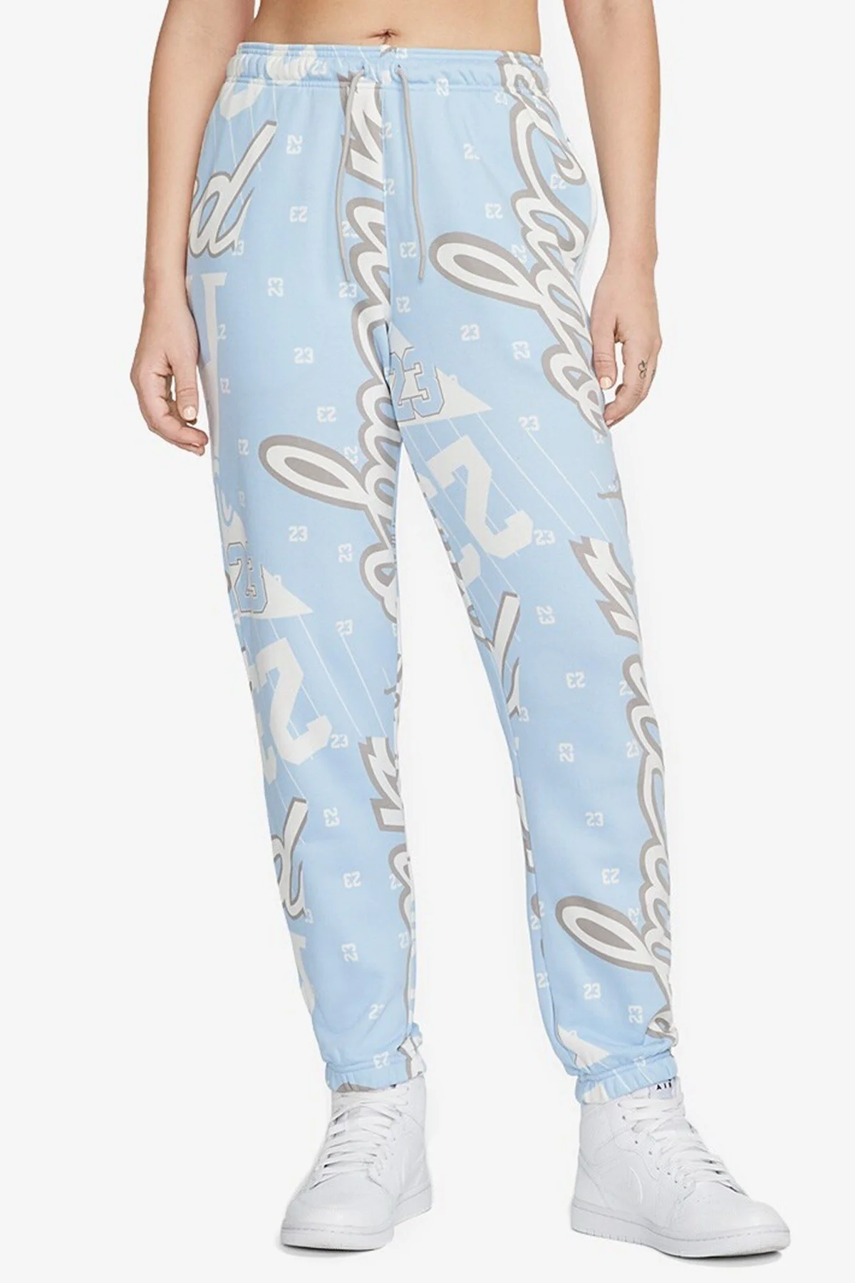 Nike Jordan Fleece Allover Printed Loose Fit Pants Kadın Bol Kesim Eşofman Altı Mavi Nike Jordan Fleece Allover Printed Loose Fit Pants Kadın Bol Kesim Eşofman Altı Mavi
