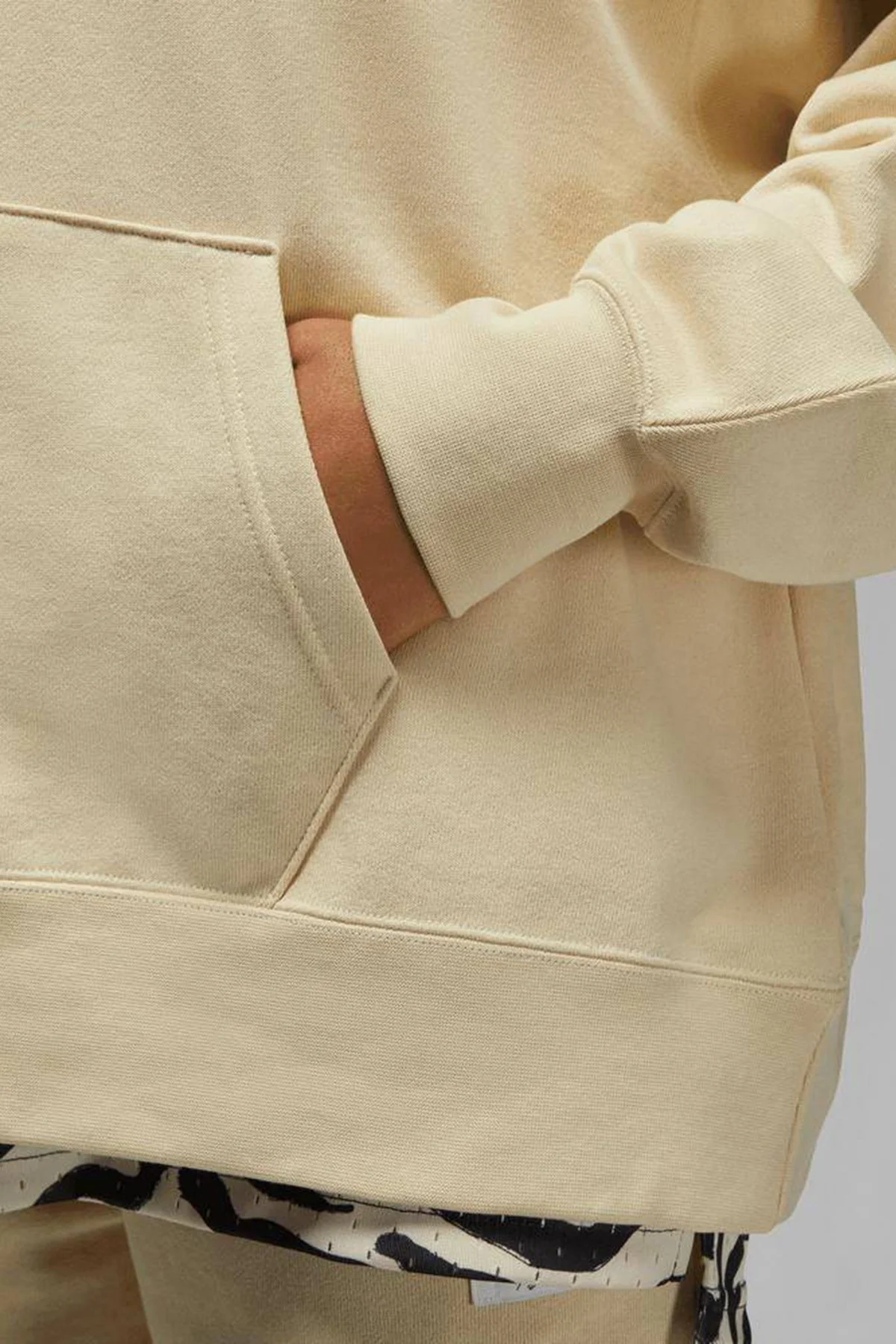 Nike Jordan Flight Fleece Oversize Hoodie Kadın Kapüşonlu Oversize Sweatshirt Bej Nike Jordan Flight Fleece Oversize Hoodie Kadın Kapüşonlu Oversize Sweatshirt Bej