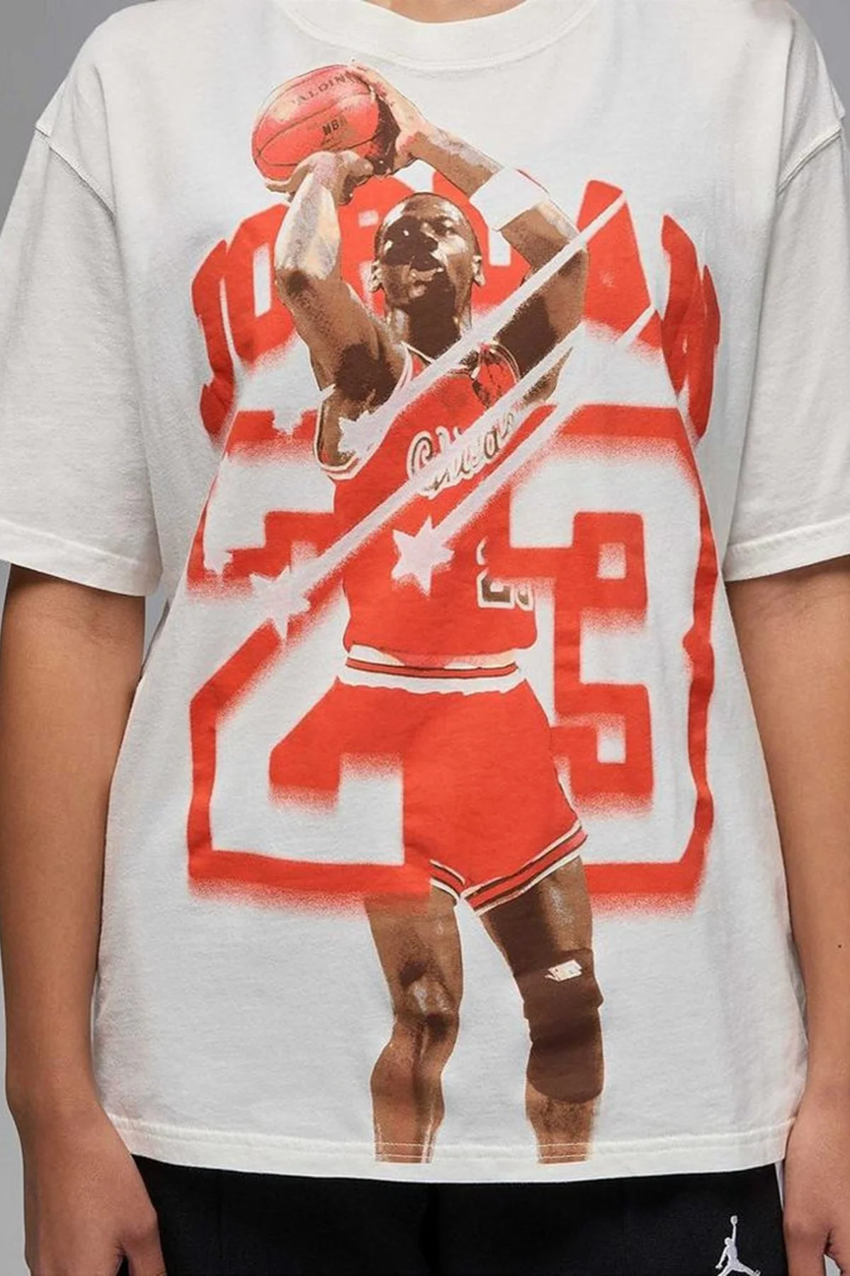 Nike Jordan Graphic 40 Loose Fit Womens Tee Grafik Baskılı Bol Kesim Pamuklu Kadın Tişört Krem