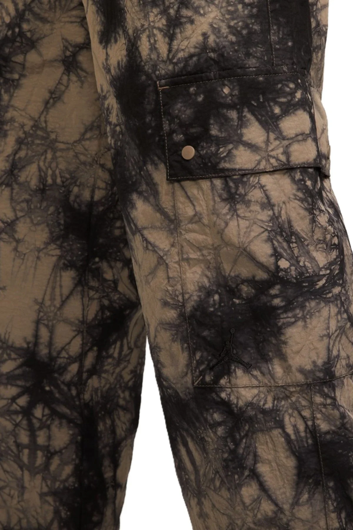 Nike Jordan Heritage Bottom Loose Fit Womens Pant.Kargo Cepli Bol Kesim Kadın Eşofman Altı Kahverengi Nike Jordan Heritage Bottom Loose Fit Womens Pant.Kargo Cepli Bol Kesim Kadın Eşofman Altı Kahverengi