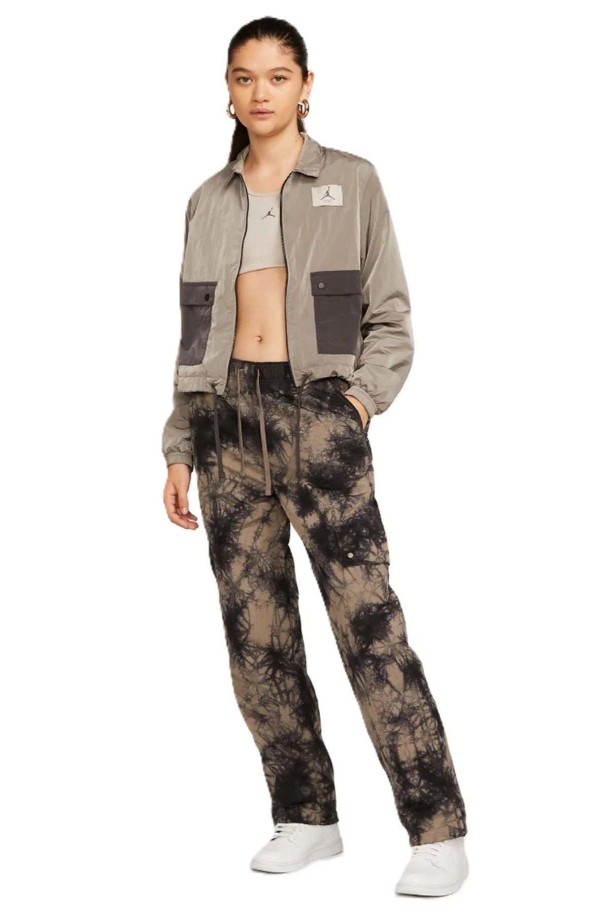 Nike Jordan Heritage Bottom Loose Fit Womens Pant.Kargo Cepli Bol Kesim Kadın Eşofman Altı Kahverengi Nike Jordan Heritage Bottom Loose Fit Womens Pant.Kargo Cepli Bol Kesim Kadın Eşofman Altı Kahverengi
