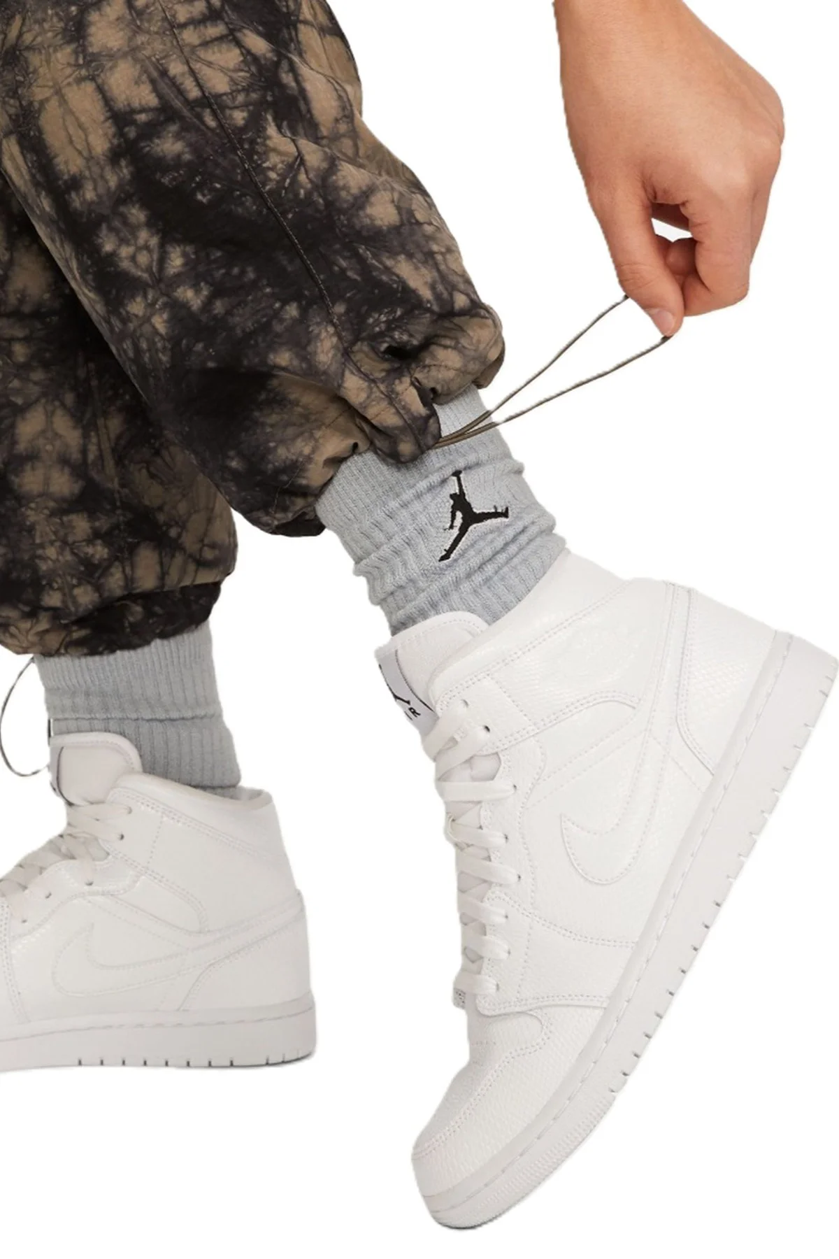 Nike Jordan Heritage Bottom Loose Fit Womens Pant.Kargo Cepli Bol Kesim Kadın Eşofman Altı Kahverengi Nike Jordan Heritage Bottom Loose Fit Womens Pant.Kargo Cepli Bol Kesim Kadın Eşofman Altı Kahverengi