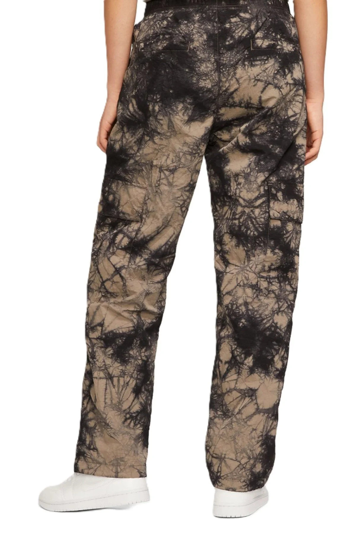 Nike Jordan Heritage Bottom Loose Fit Womens Pant.Kargo Cepli Bol Kesim Kadın Eşofman Altı Kahverengi Nike Jordan Heritage Bottom Loose Fit Womens Pant.Kargo Cepli Bol Kesim Kadın Eşofman Altı Kahverengi