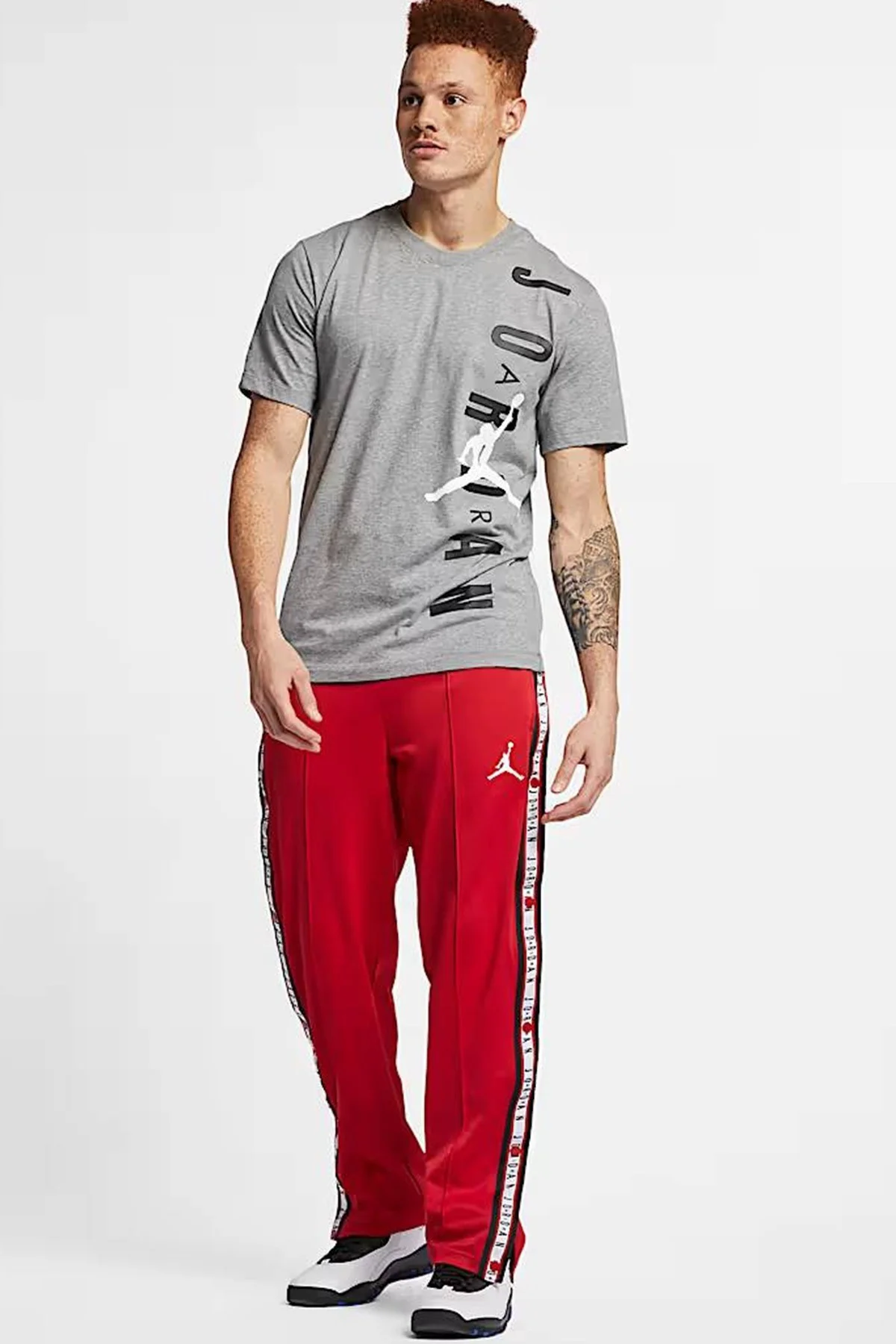 Nike Jordan Jumpman Vertical Air Stretch Crew Tee Erkek Logolu Tişört Gri Nike Jordan Jumpman Vertical Air Stretch Crew Tee Erkek Logolu Tişört Gri
