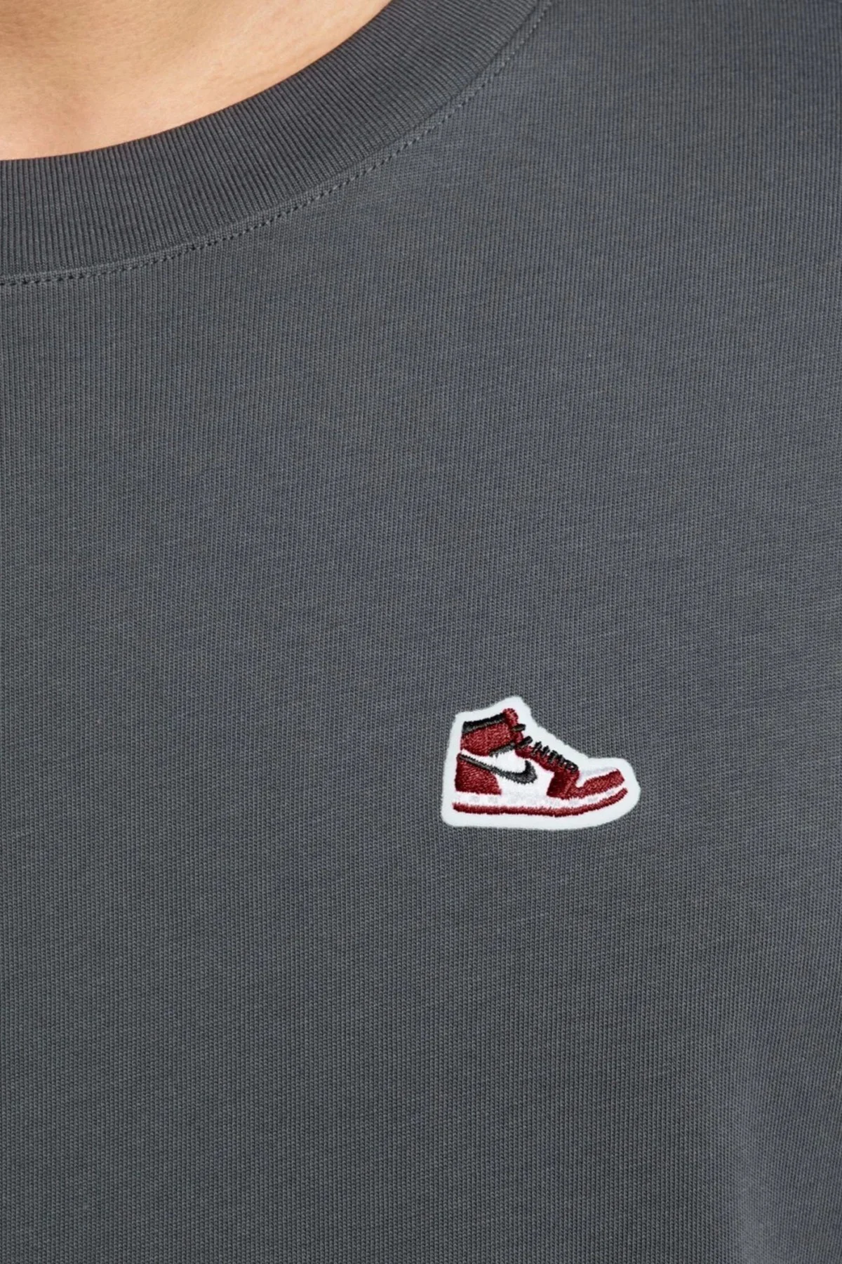 Nike Jordan Mens Tee Grafik Baskılı Erkek Tişört Gri