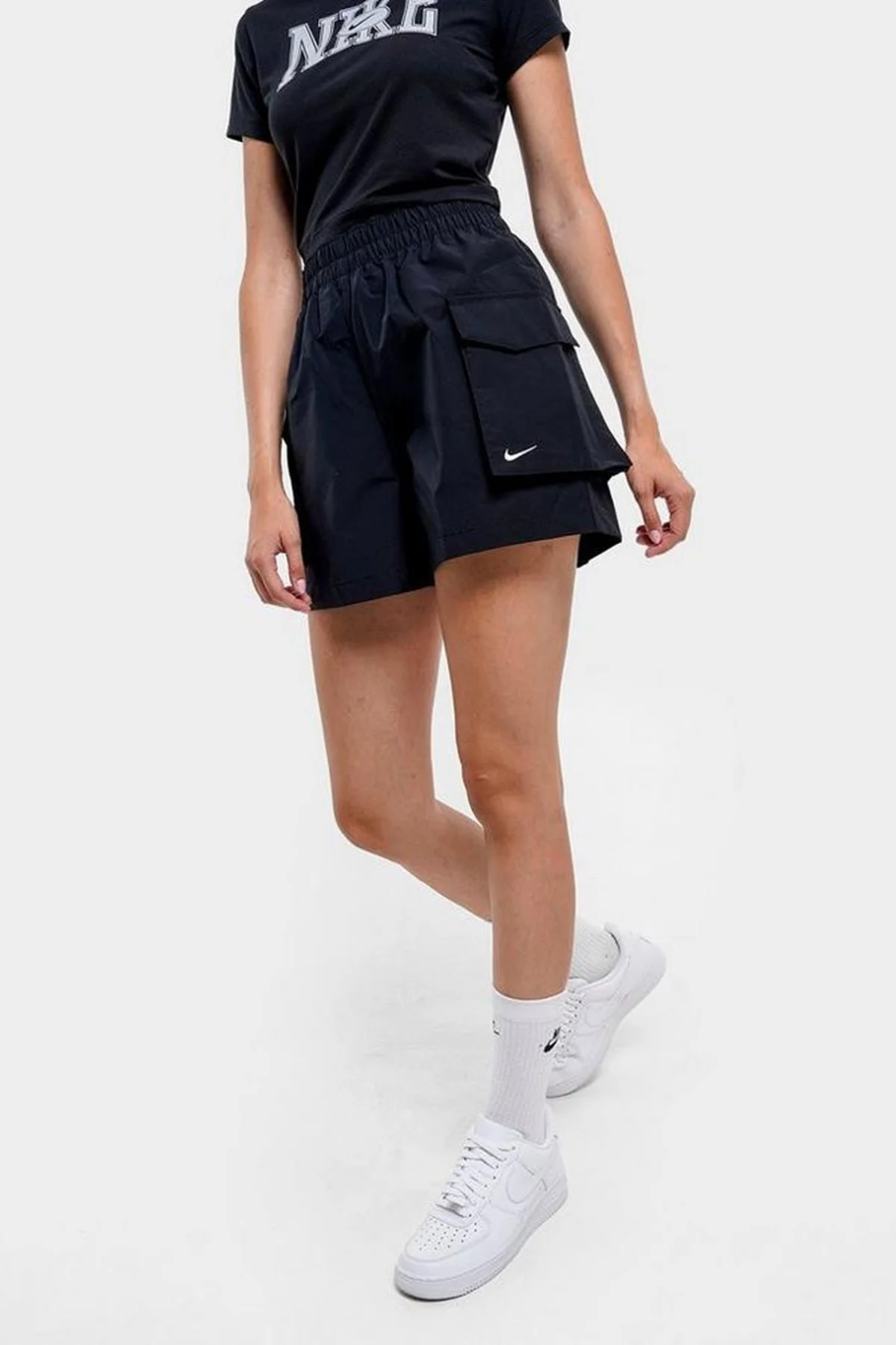 Nike NSW Essential Woven 5 Hr Cargo Short 5 inç Kargo Kadın Şort Siyah Nike NSW Essential Woven 5 Hr Cargo Short 5 inç Kargo Kadın Şort Siyah Fiyatı, Yorumları ve Özellikleri