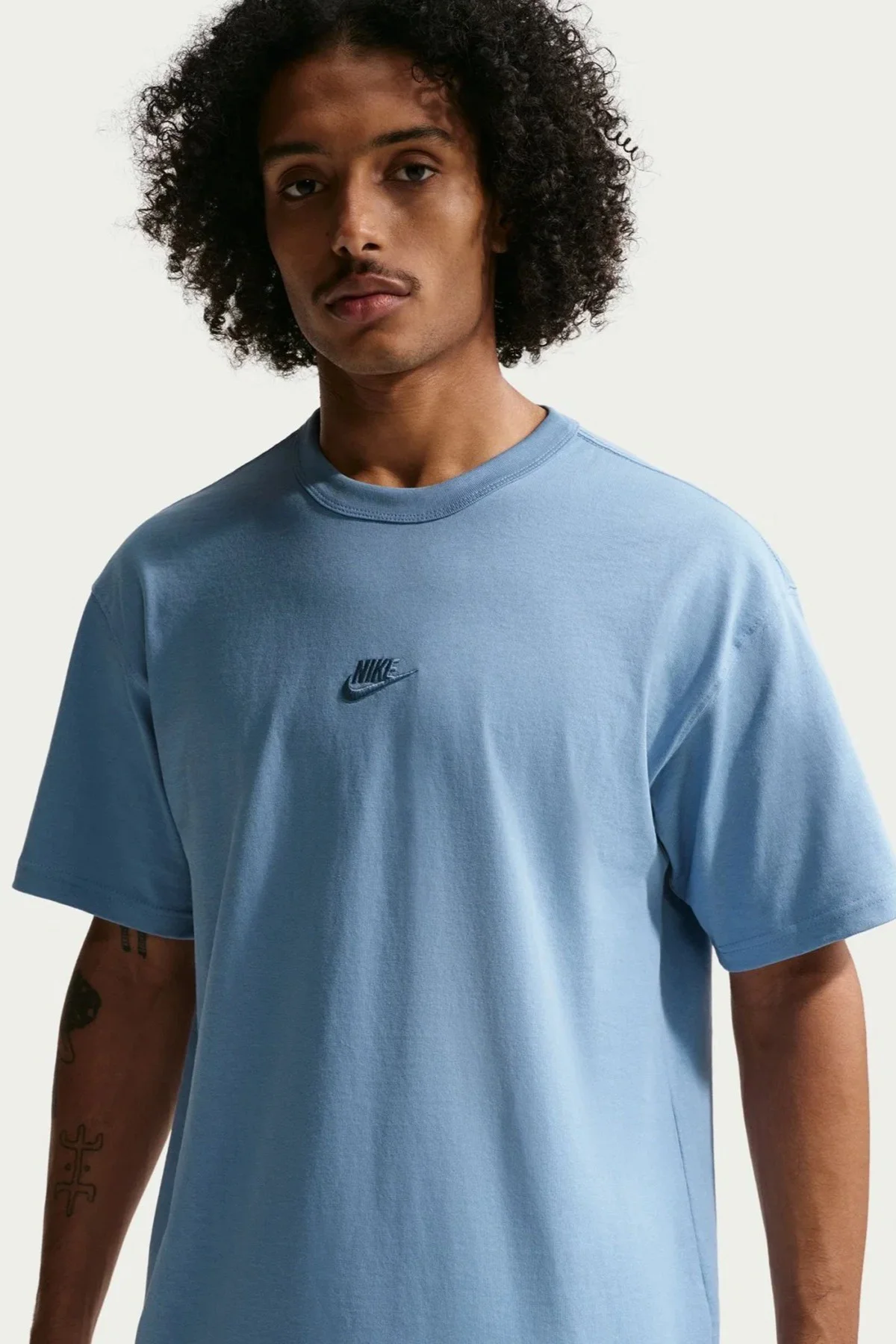 Nike NSW Premium Loose Fit Mens Tee Bol Kesim Bisiklet Yaka Pamuklu Erkek Tişört Mavi Fiyatı, Yorumları ve Özellikleri
