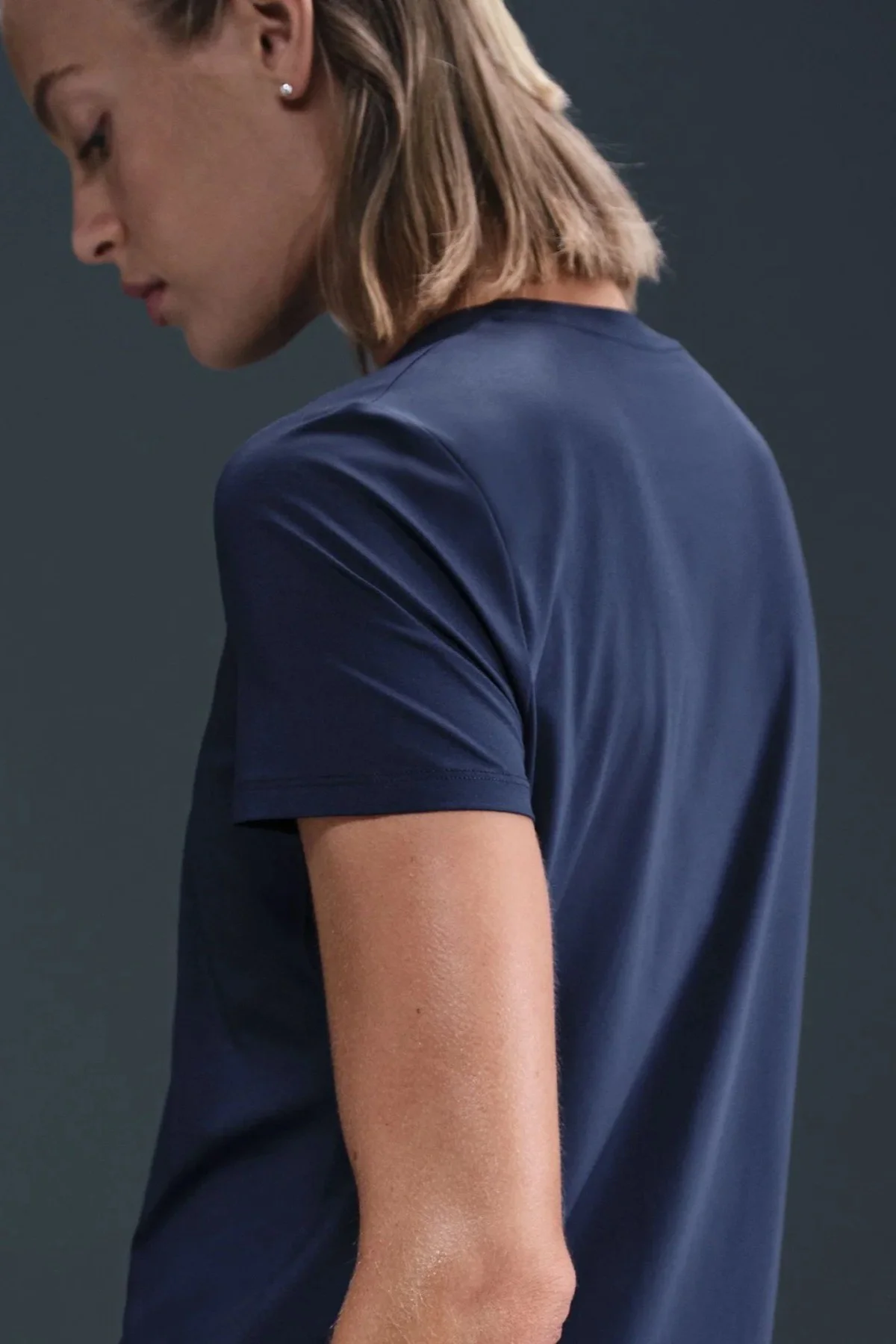 Nike One Classic Training Dri-Fit T-shirt Kadın Antrenman Tişört Lacivert Nike One Classic Training Dri-Fit T-shirt Kadın Antrenman Tişört Lacivert Fiyatı, Yorumları ve Özellikleri