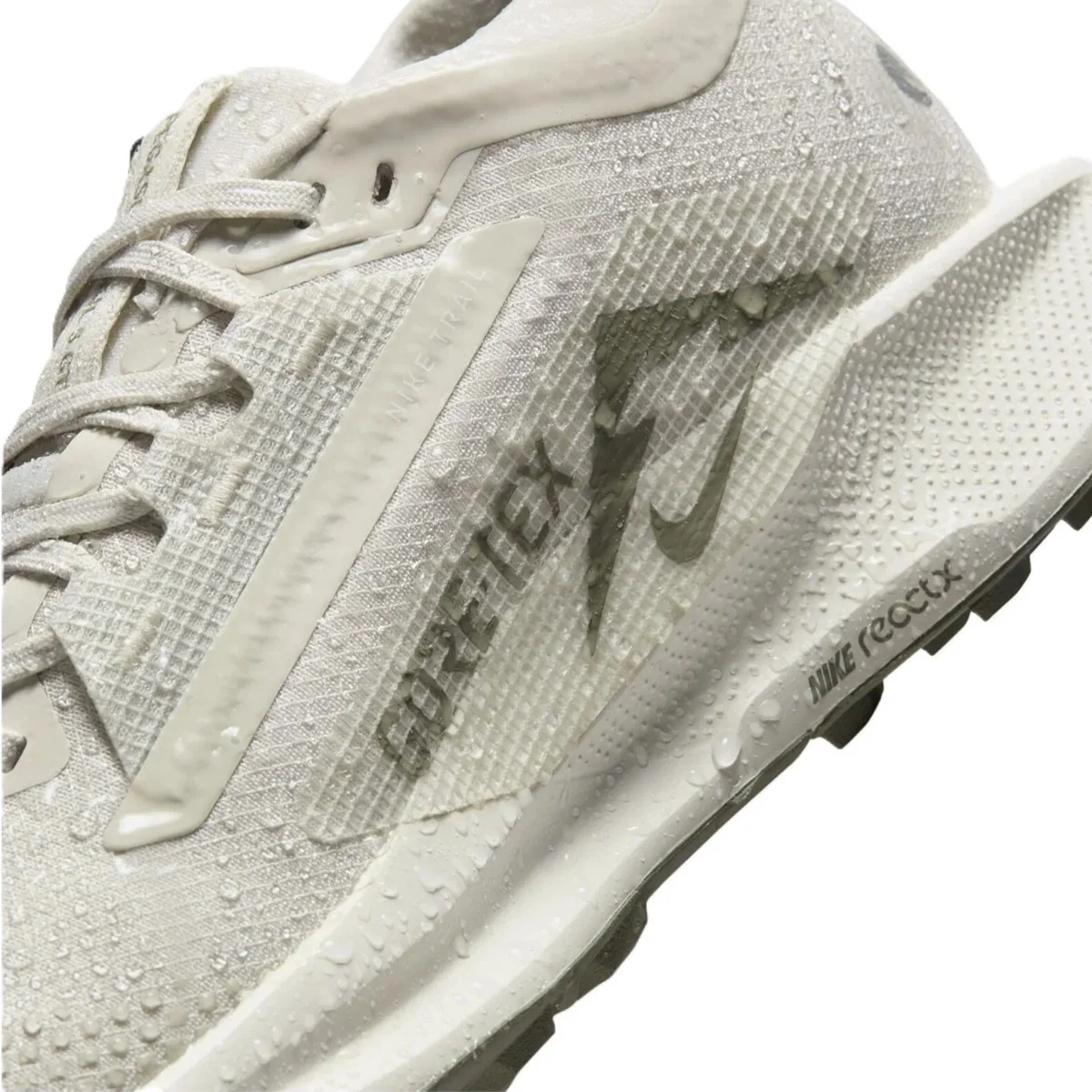 Nike Pegasus Trail 5 Goretex Womens Running Shoes Su Geçirmez Reflektörlü Kadın Doğa Yürüyüş Koşu Ayakkabısı Krem Nike Pegasus Trail 5 Goretex Womens Running Shoes Su Geçirmez Reflektörlü Kadın Doğa Yürüyüş Koşu Ayakkabısı Krem
