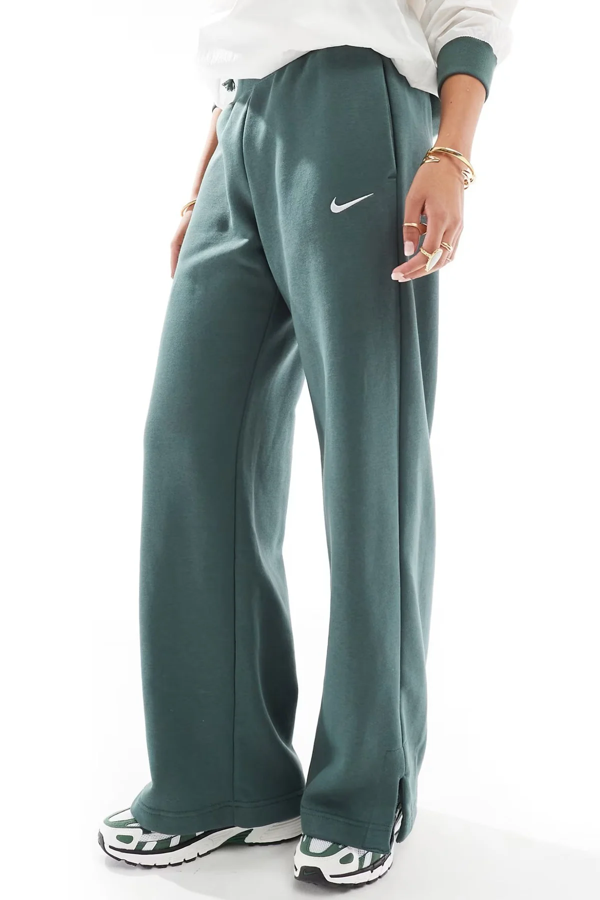 Nike Phoenix Fleece Wide High Rise Sweatpants Kadın Yüksek Bel Yırtmaçlı Geniş Paça Eşofman Altı Yeşil Nike Phoenix Fleece Wide High Rise Sweatpants Kadın Yüksek Bel Yırtmaçlı Geniş Paça Eşofman Altı Yeşil